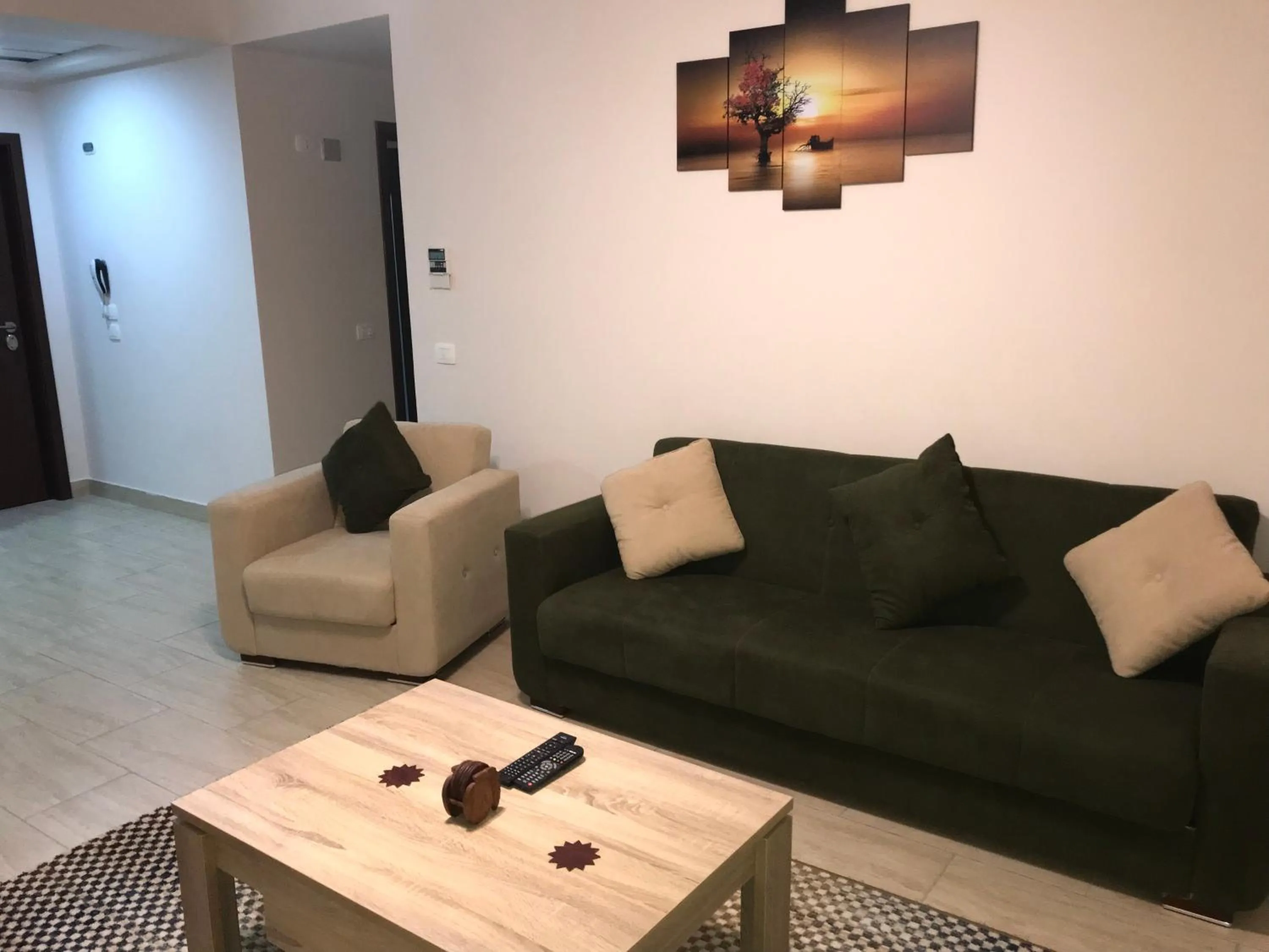 Seating area in AlDau Heights Apartments