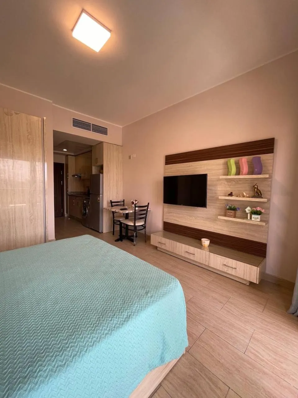 Bed in AlDau Heights Apartments