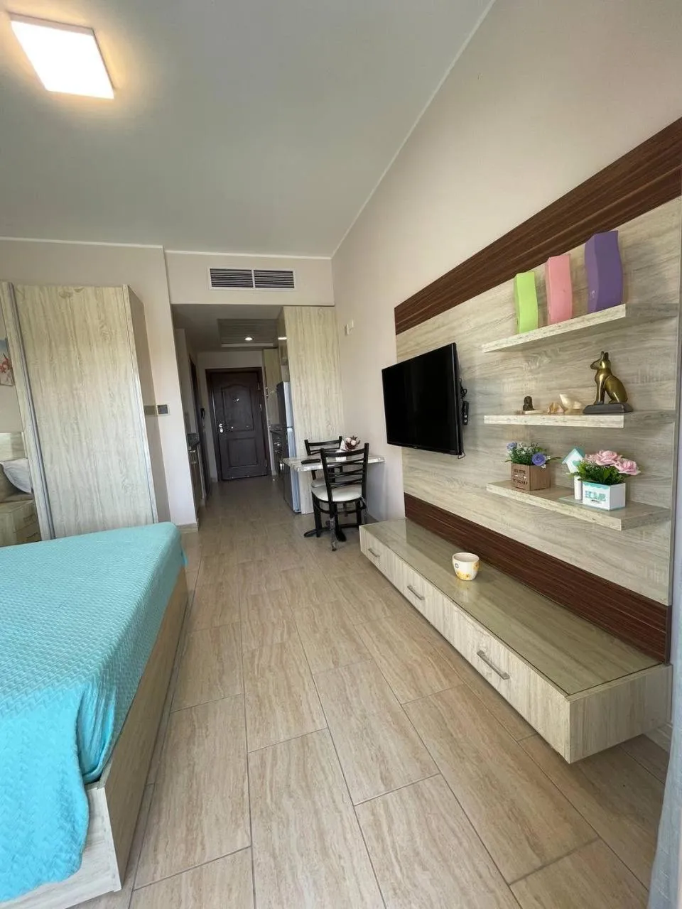 Bed in AlDau Heights Apartments