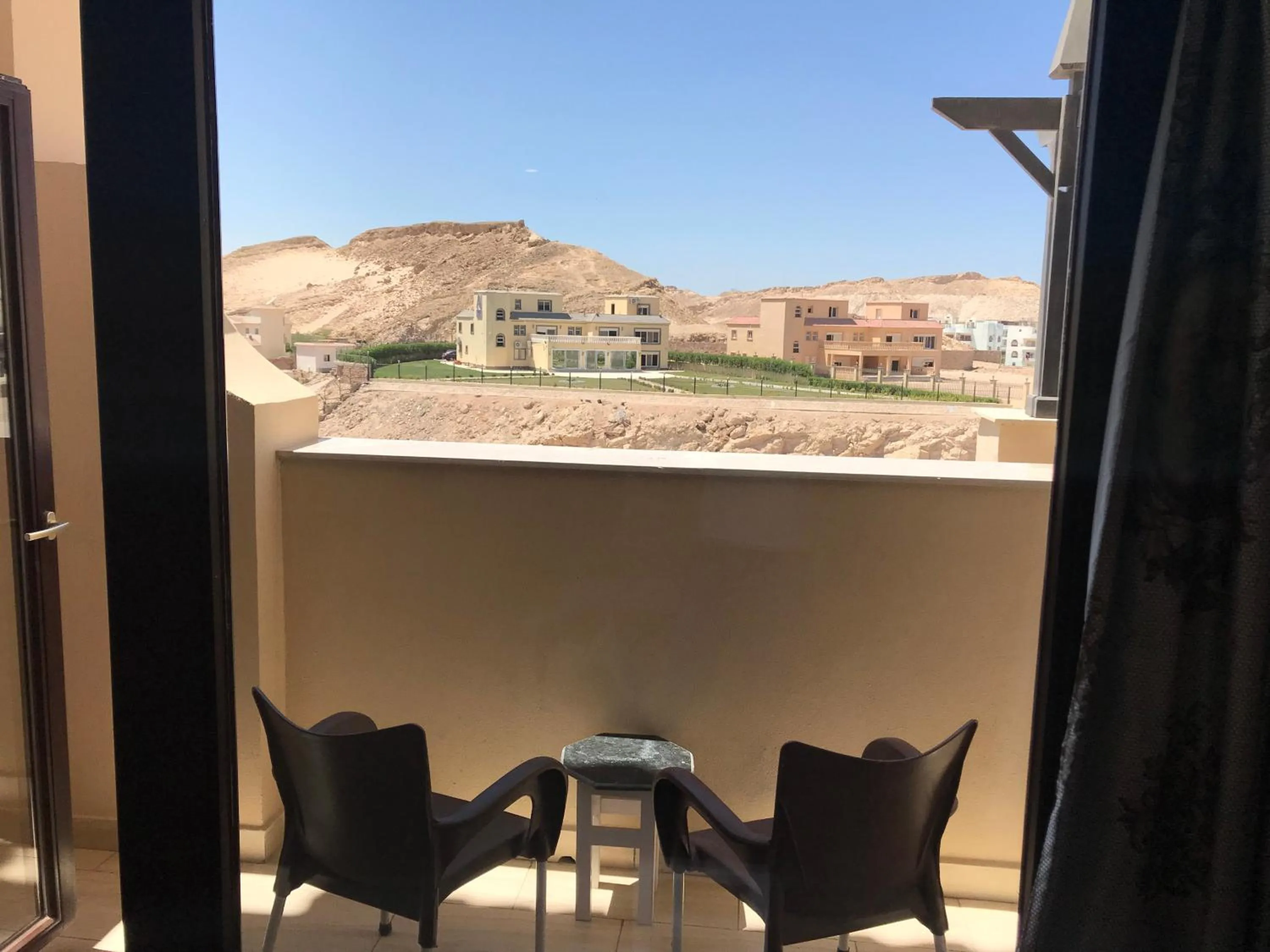 Mountain view in AlDau Heights Apartments