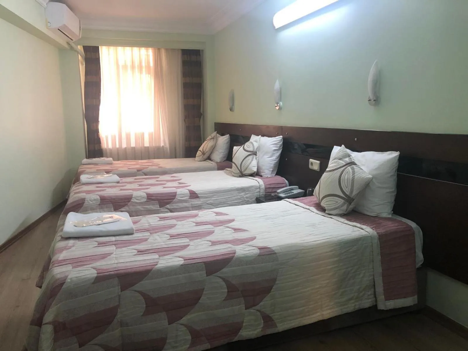 Standard Triple Room in Hivas Hotel