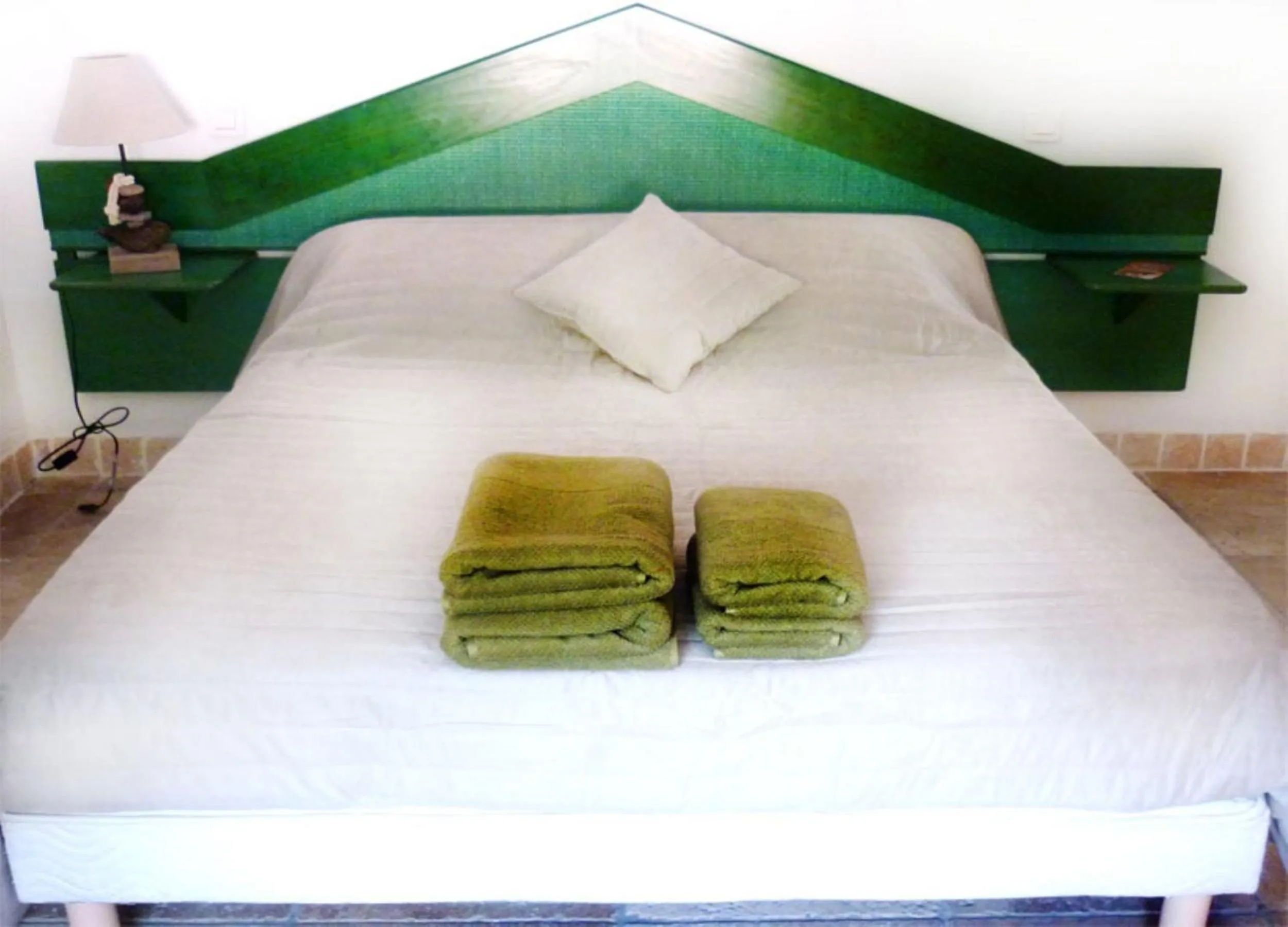 View (from property/room), Bed in Aux Bords du Temps