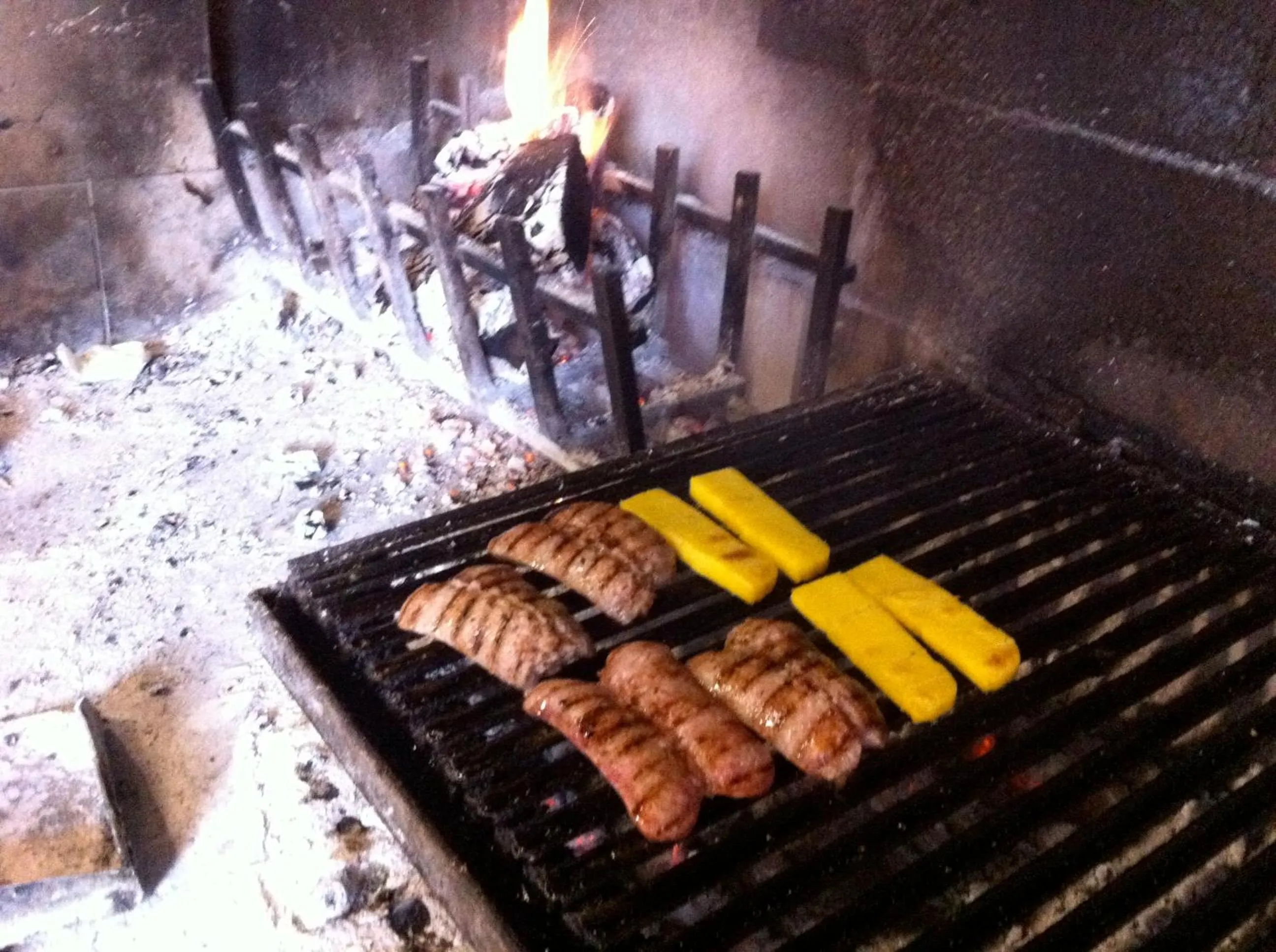 Restaurant/places to eat in Agriturismo Casa Rosa