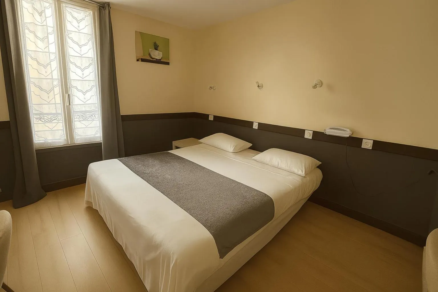 Bed in Hotel des Bains à 10 min de Paris