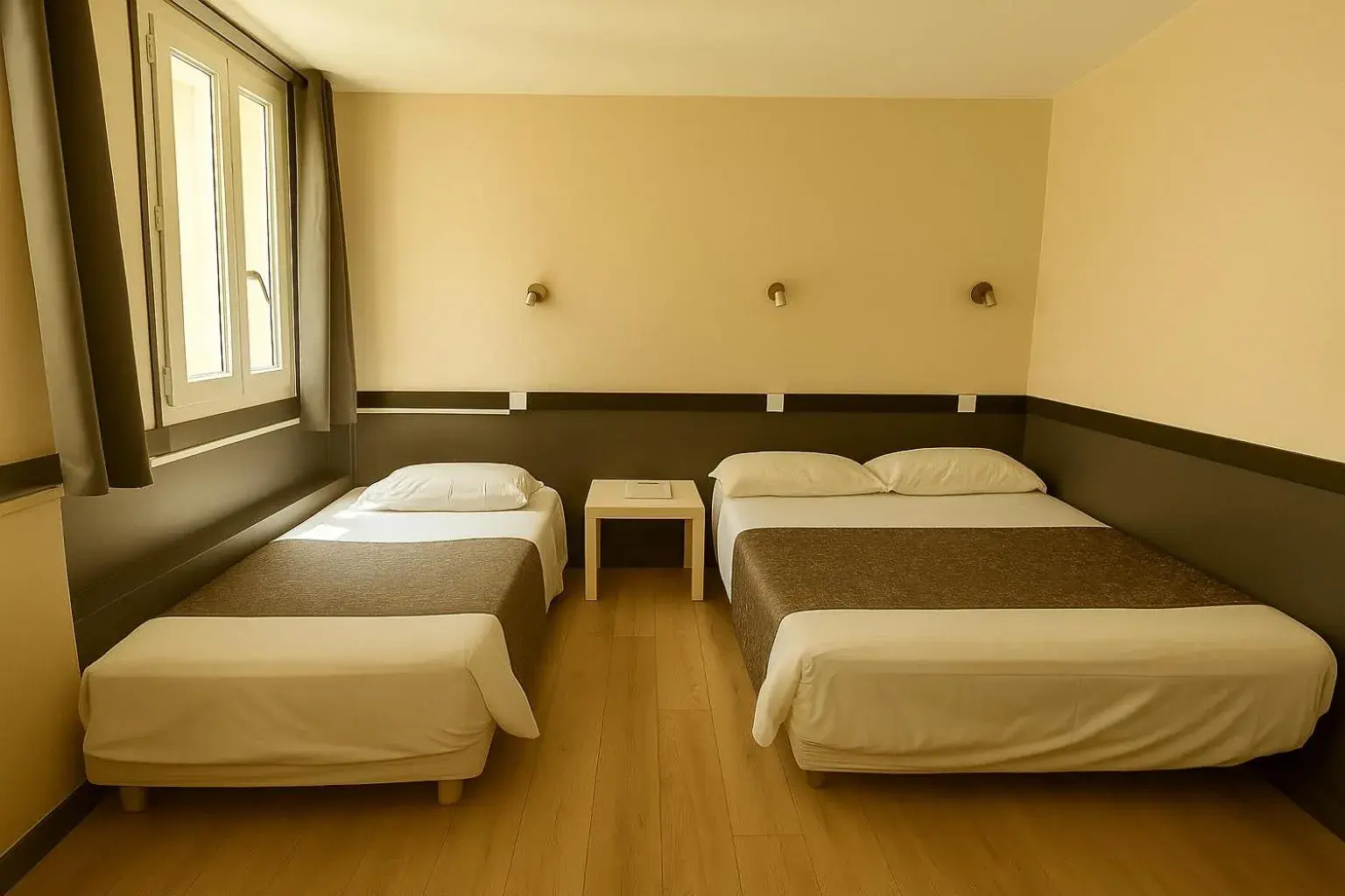 Bed in Hotel des Bains à 10 min de Paris Bed in Hotel des Bains à 10 min de Paris