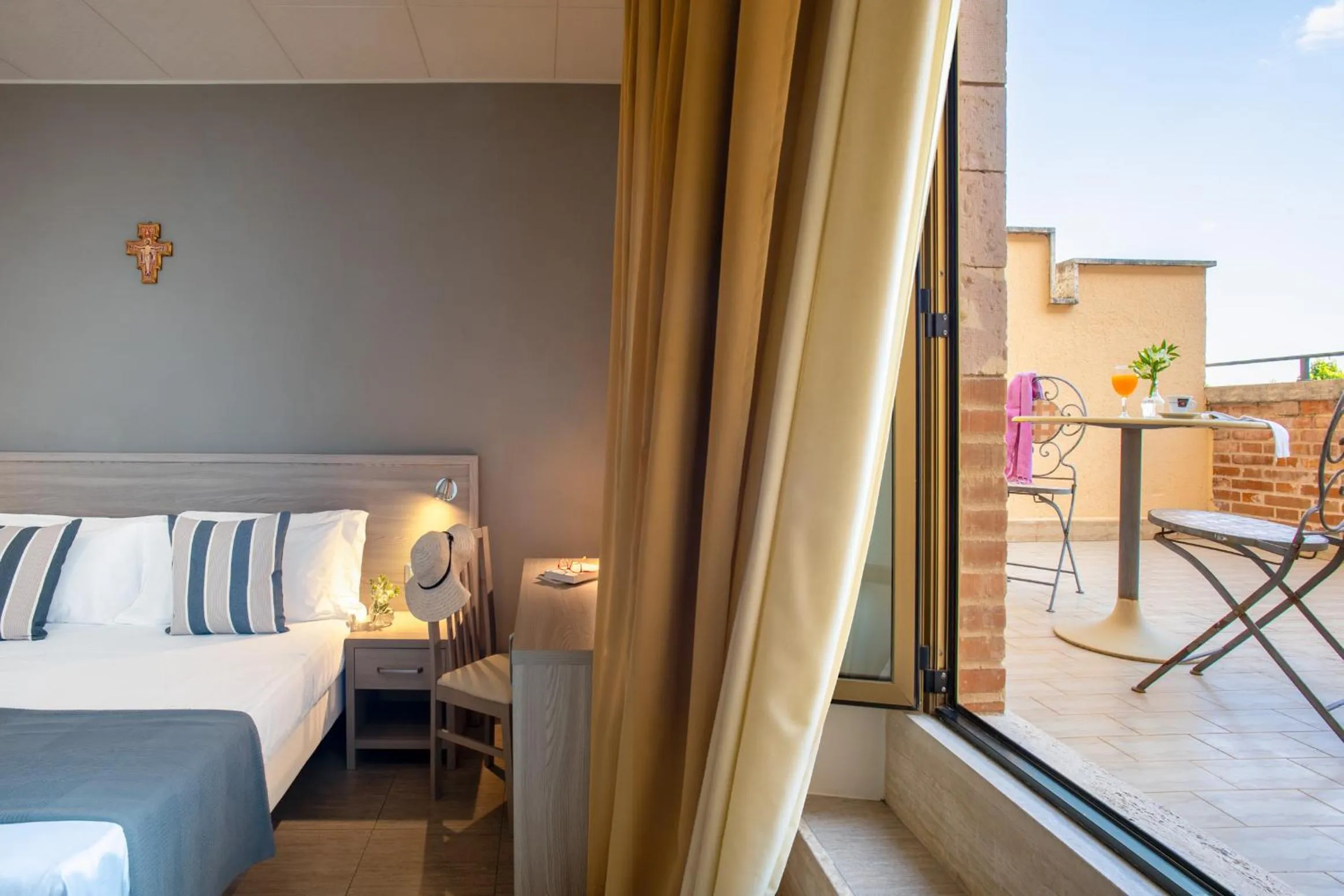 Balcony/Terrace, Bed in Domus Pacis Assisi