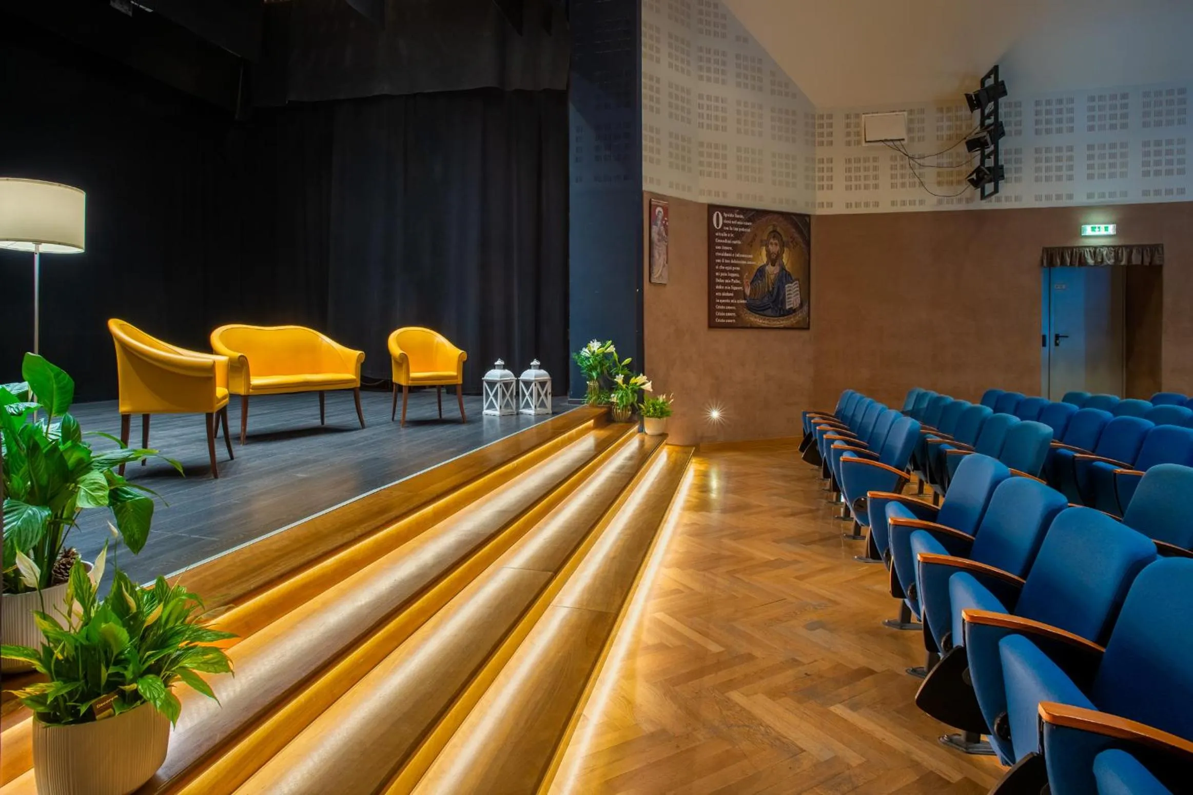 Communal lounge/ TV room in Domus Pacis Assisi