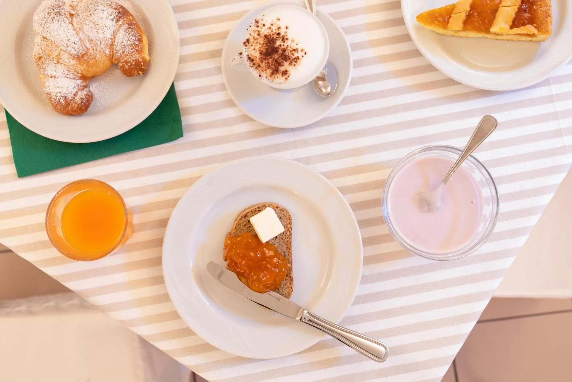 Breakfast in Domus Pacis Assisi