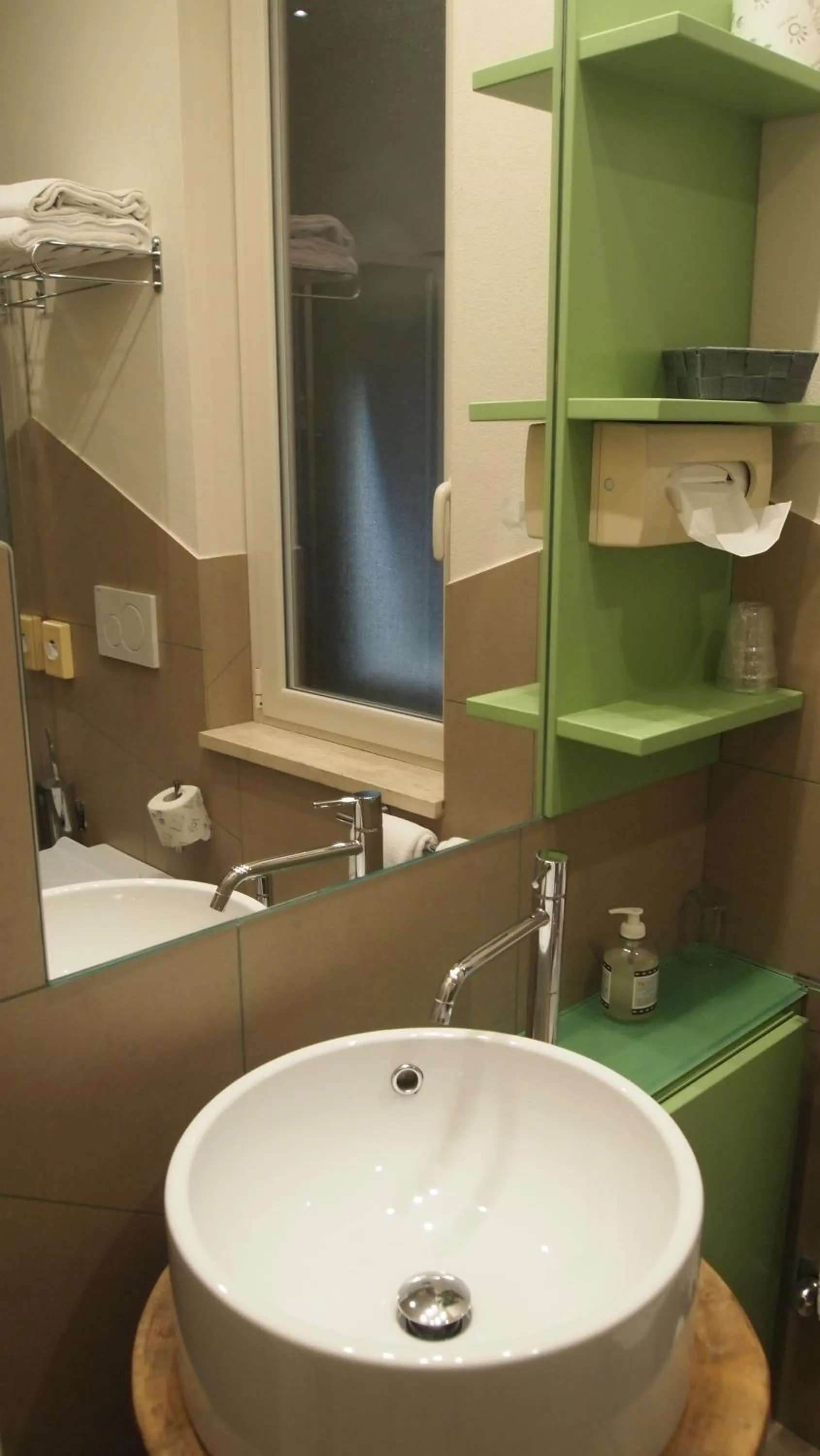 Bathroom in Piccolo Hotel