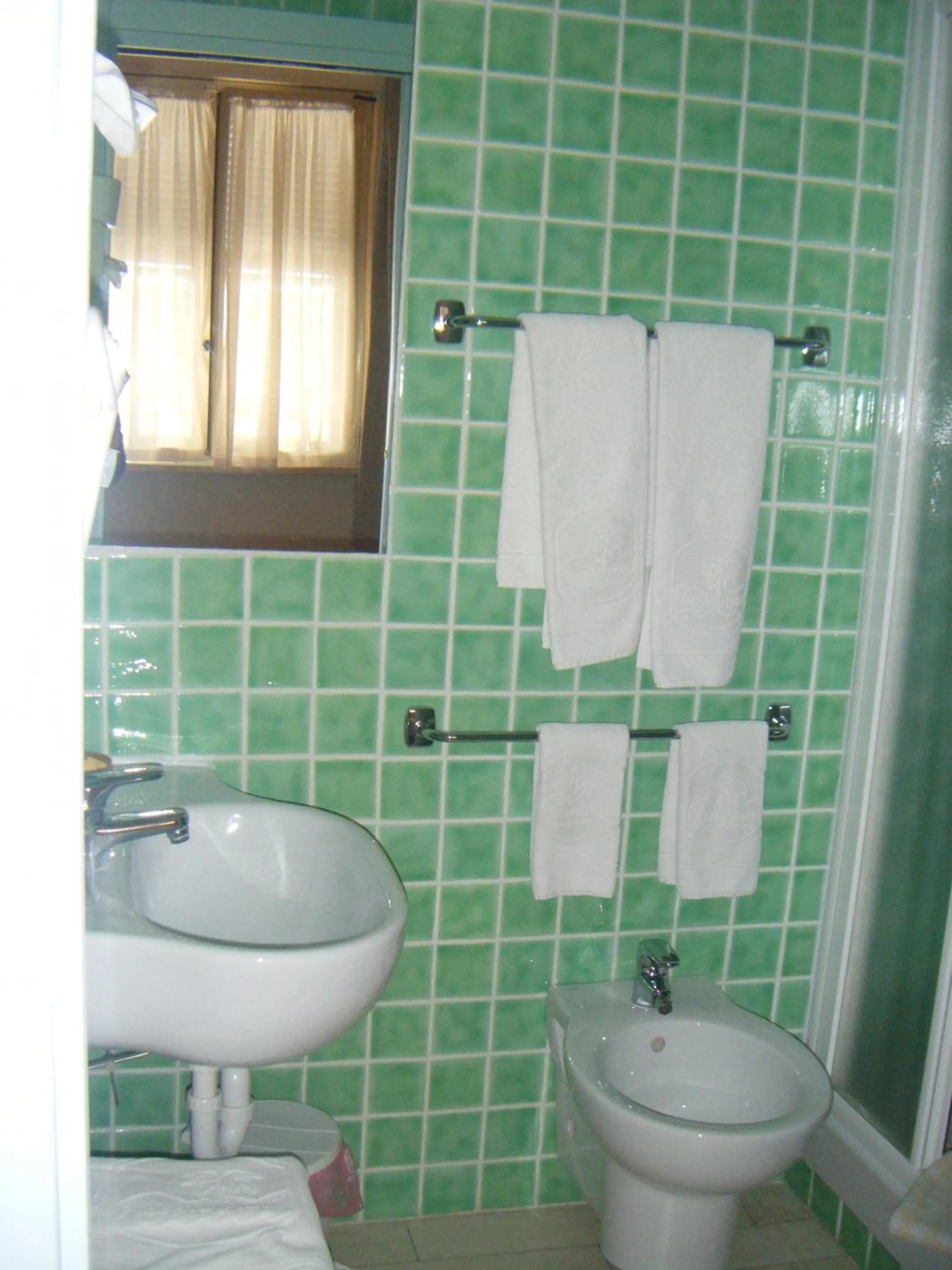 Bathroom in Piccolo Hotel