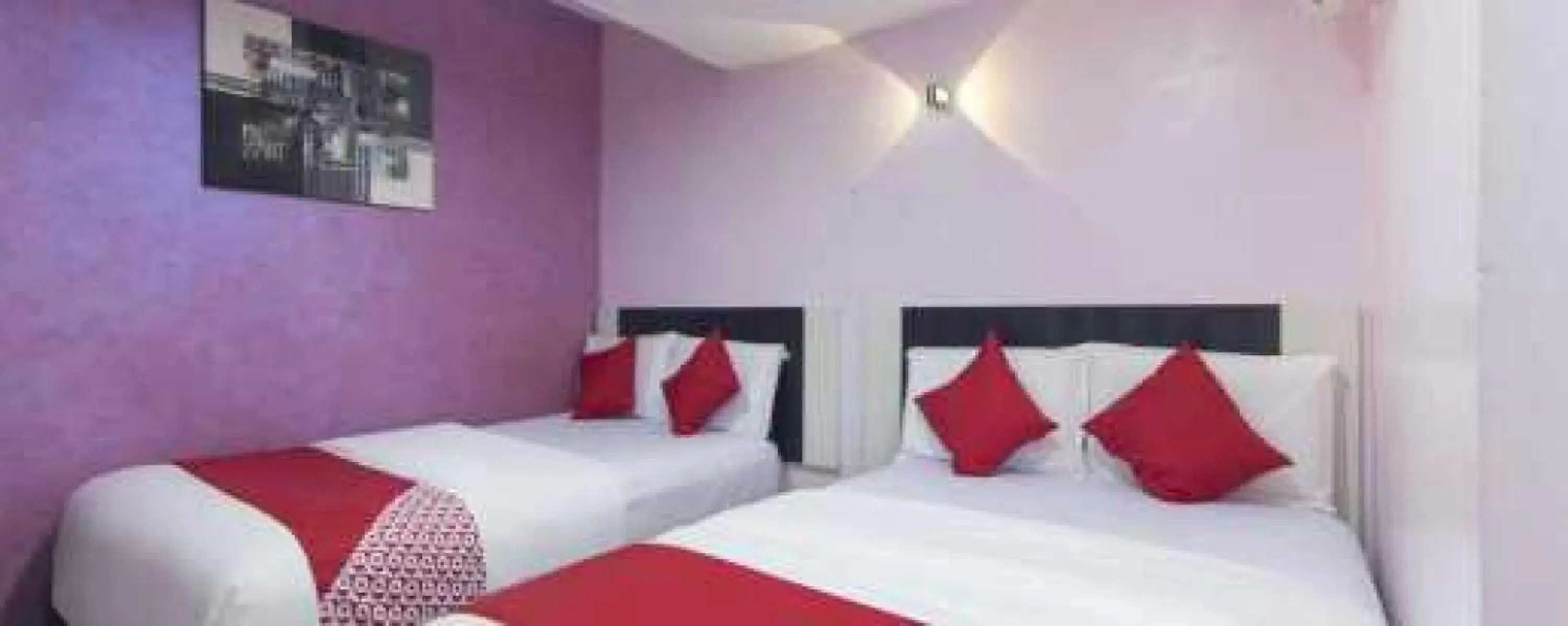 Bedroom, Bed in Hotel Sunsurya