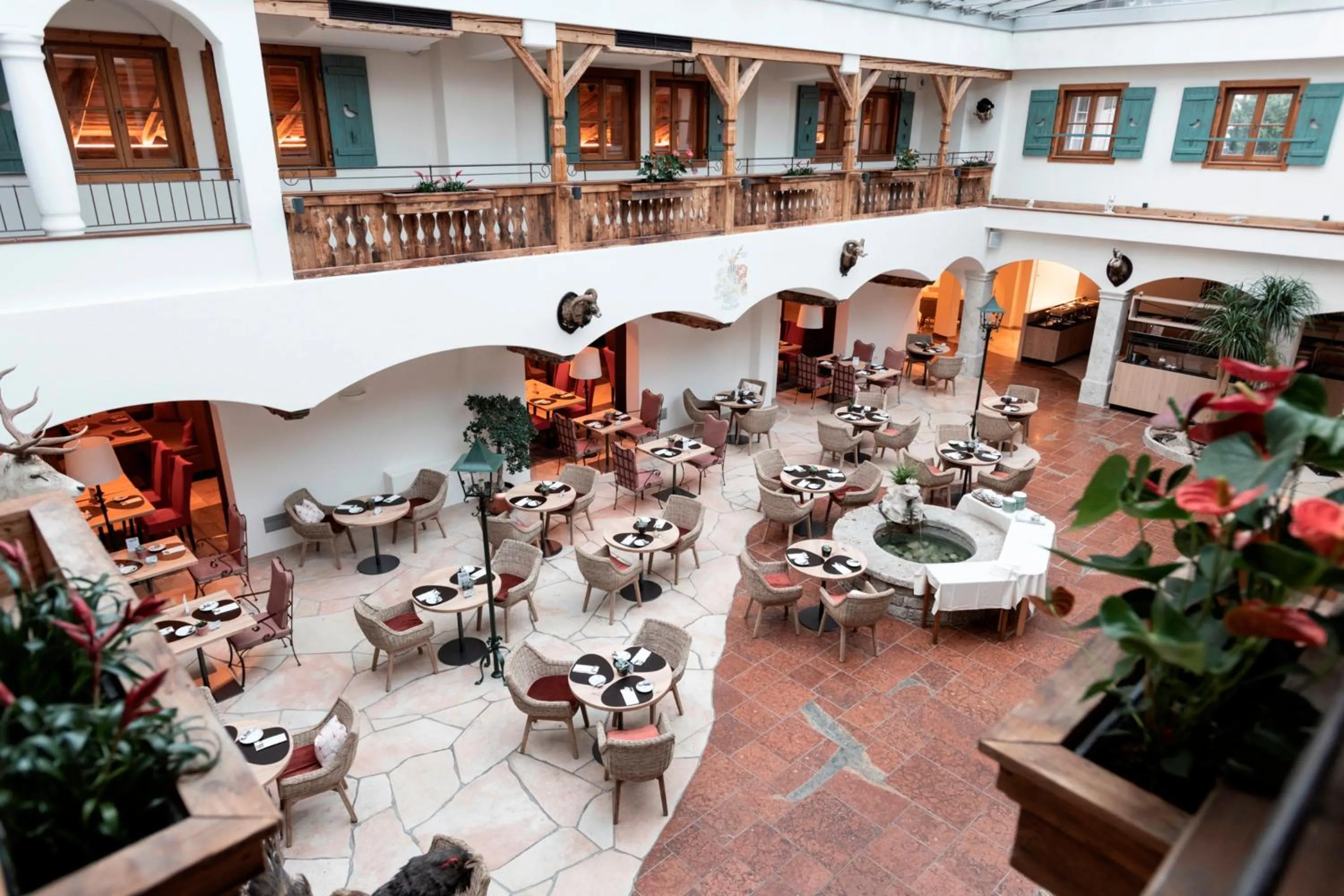 Restaurant/places to eat in Waldhof Fuschlsee Resort