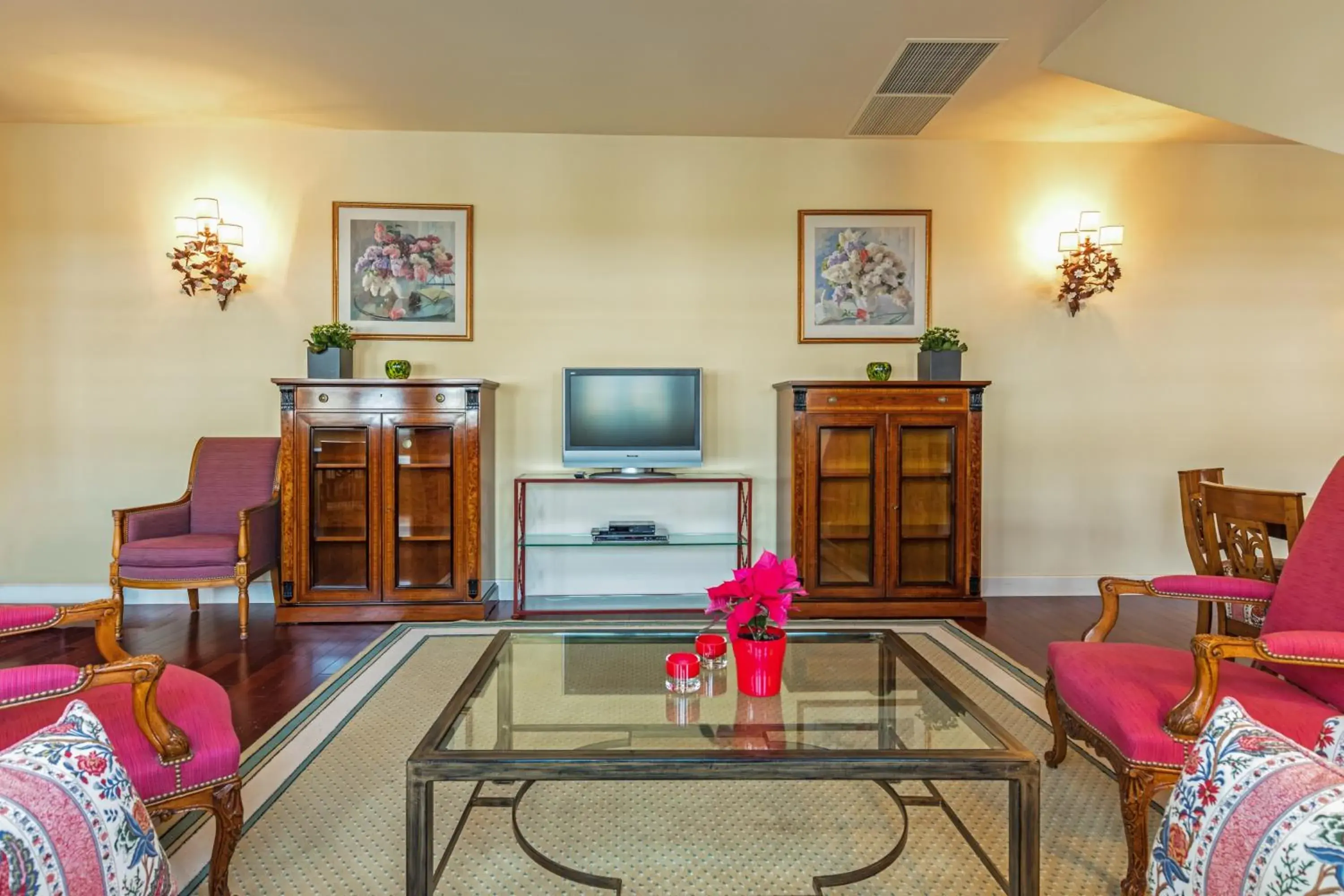 Photo of the whole room in Stikliai Palace Residence Photo of the whole room in Stikliai Palace Residence