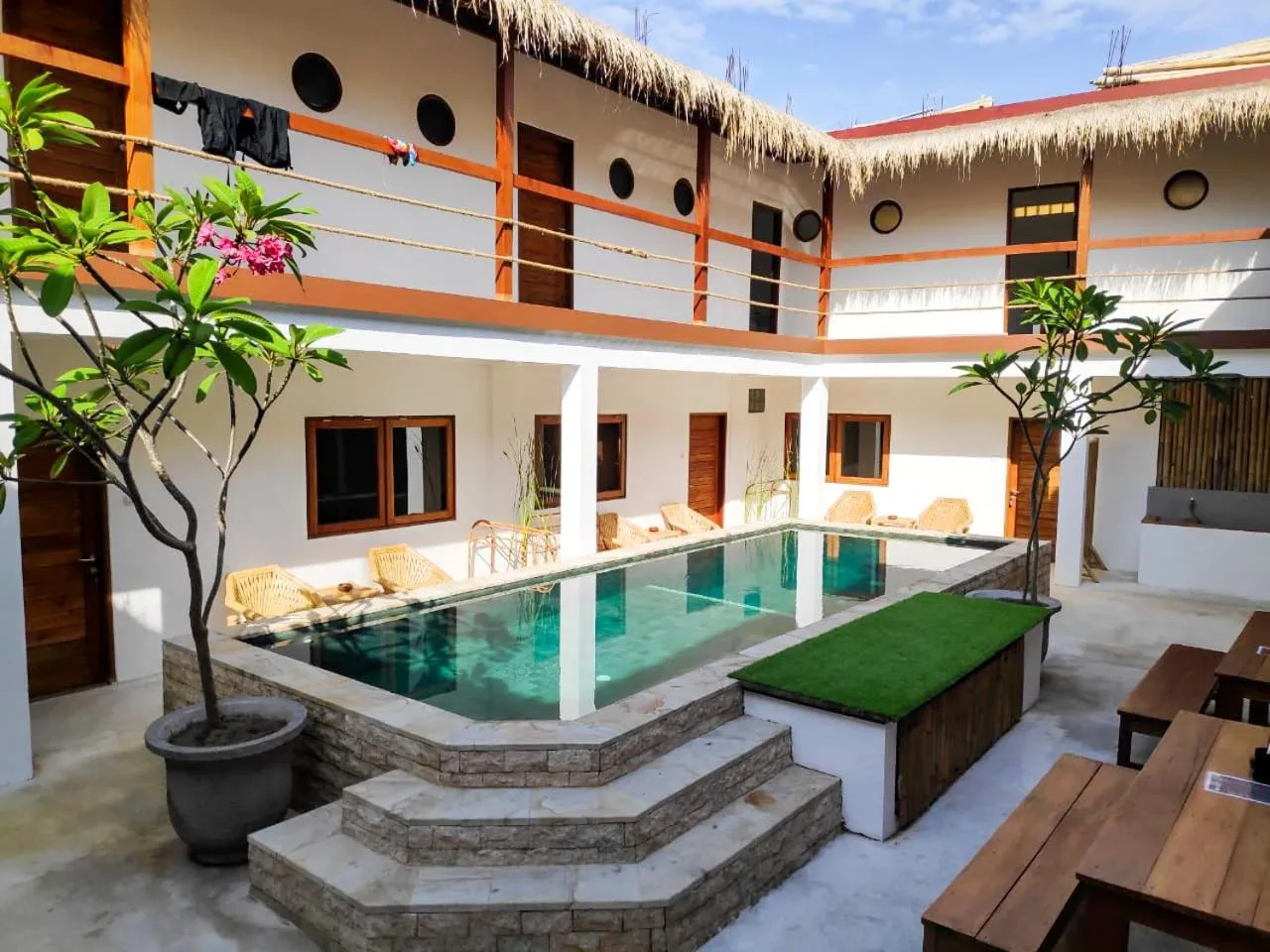 Gili Pirates Dive & BnB