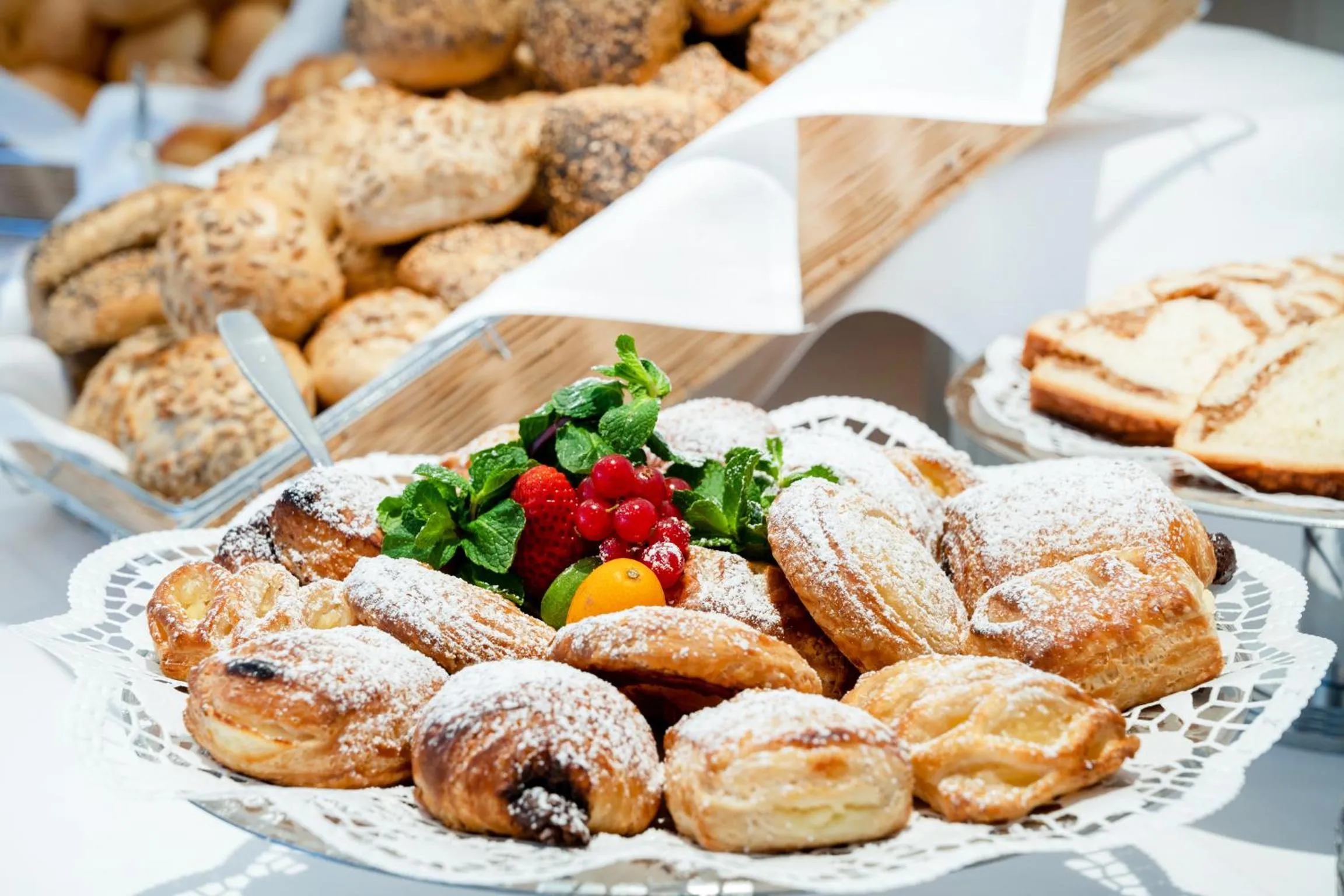 Restaurant/places to eat in Schloss Lautrach