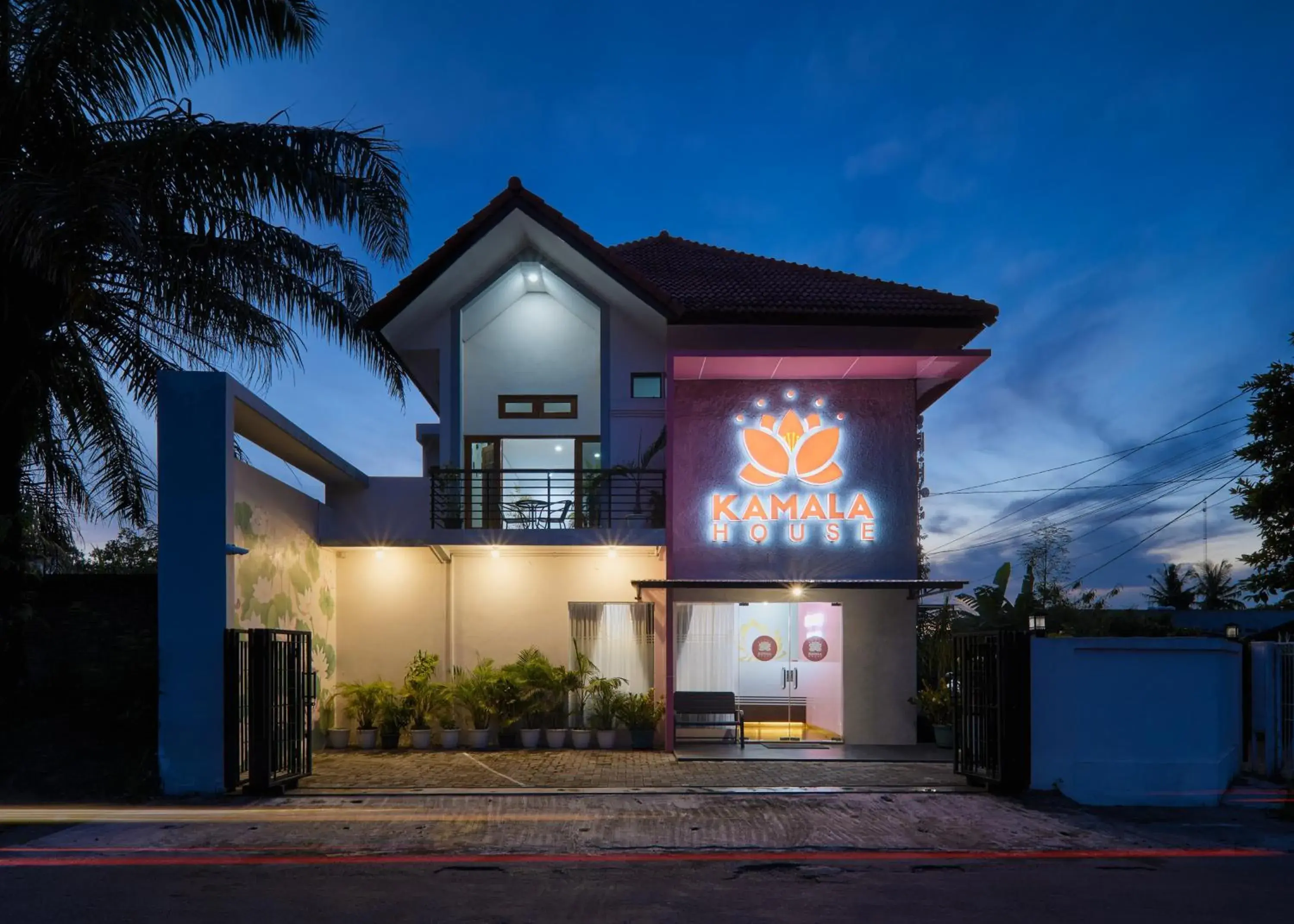 Property building in Kamala House Property building in Kamala House