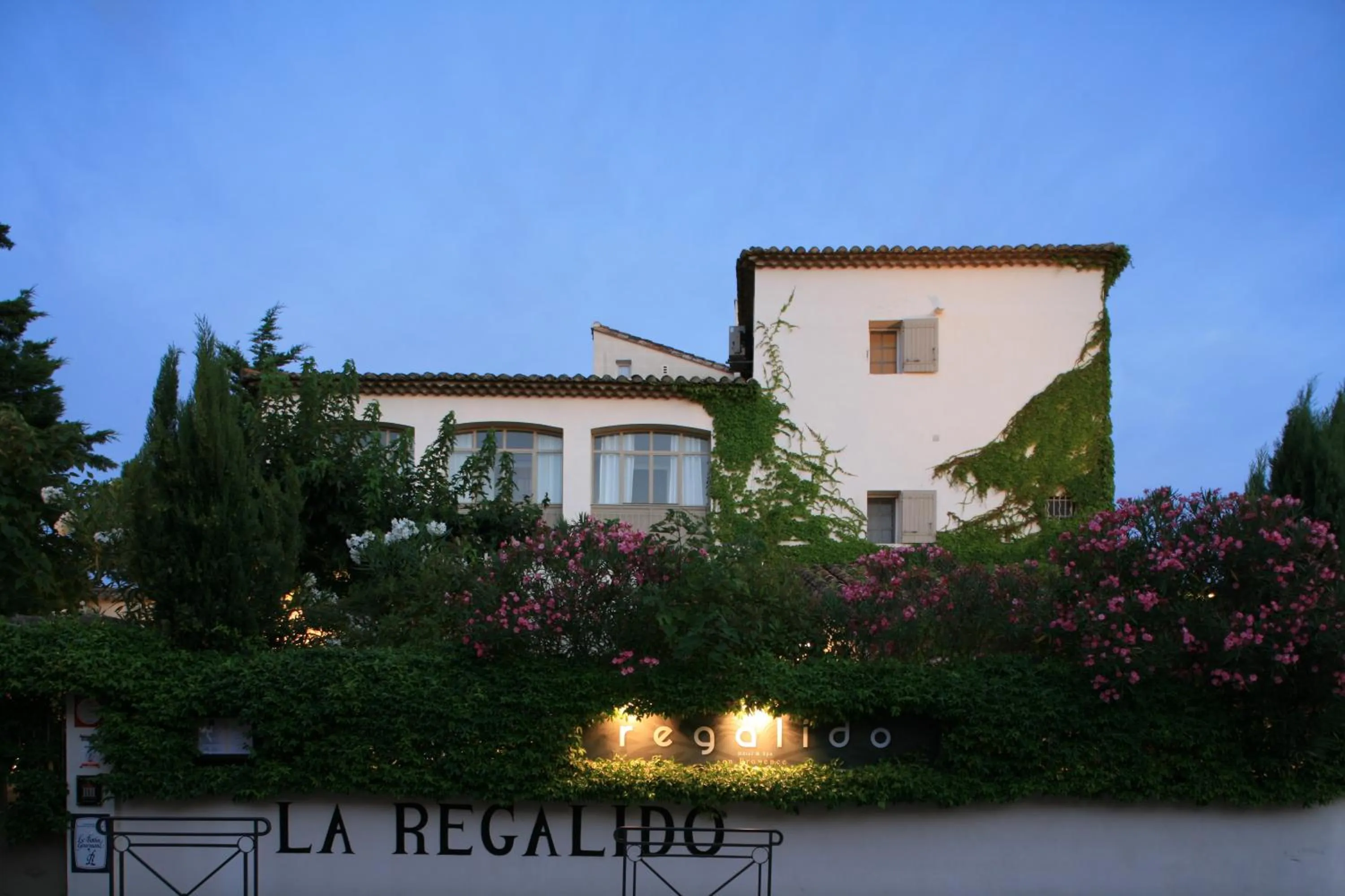 Property building in La Regalido