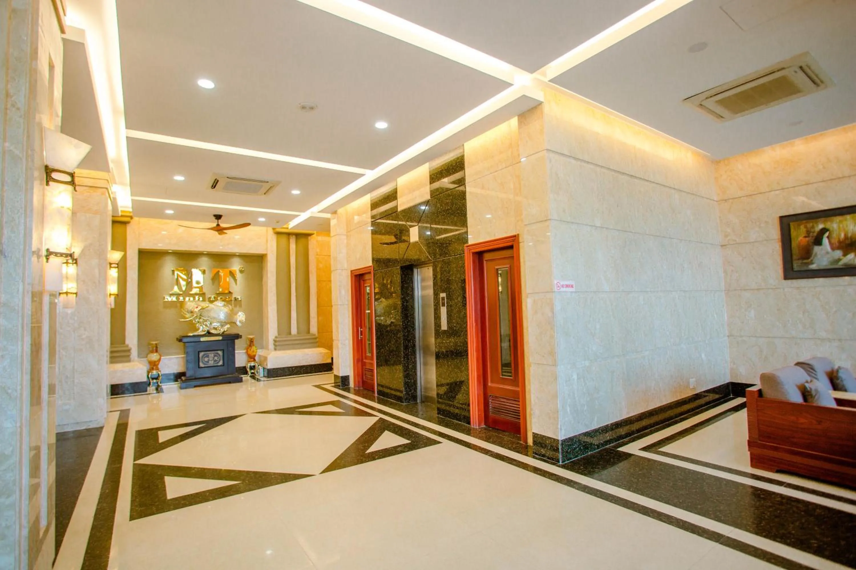 Lobby or reception in Minh Toan Athena Hotel