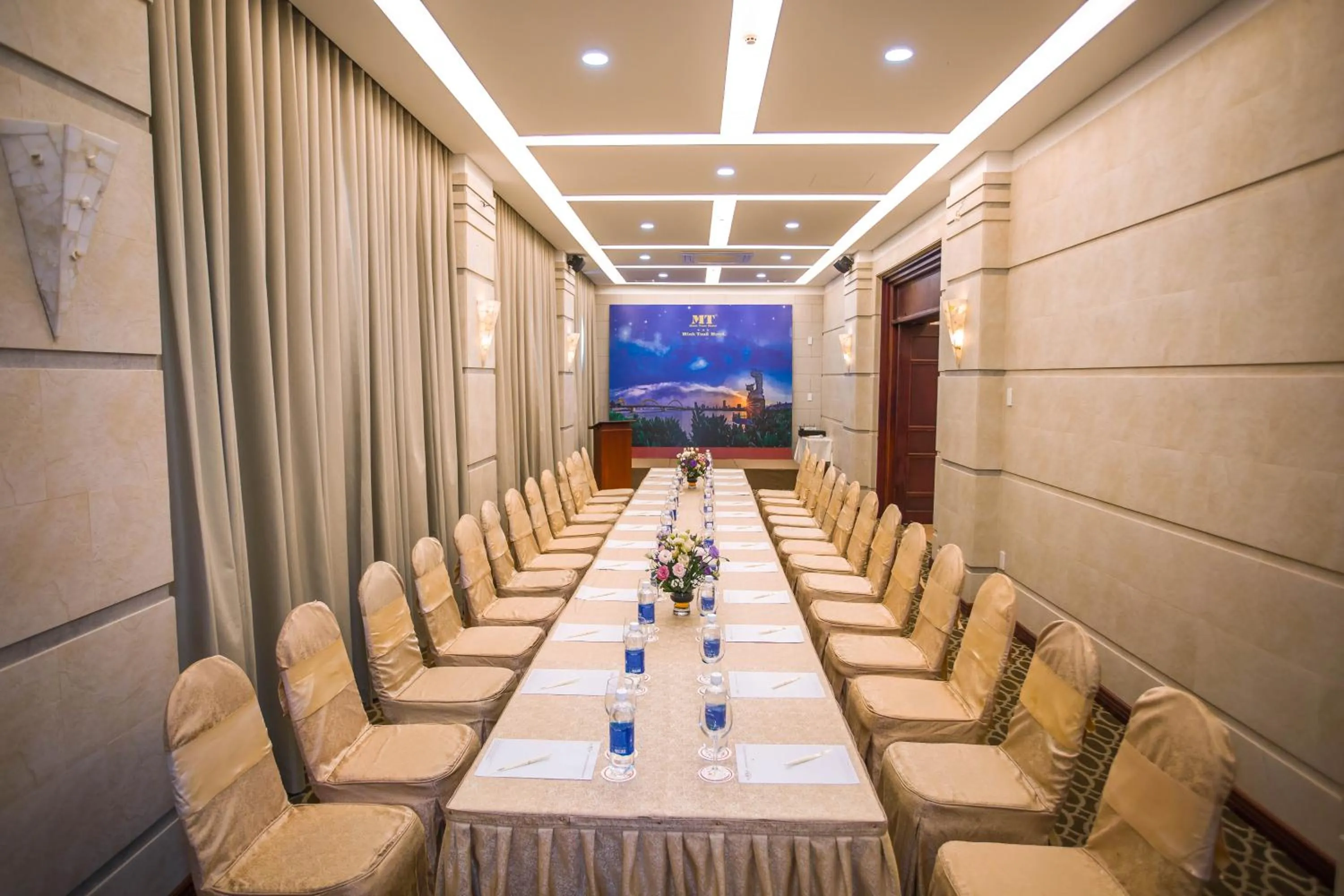 Meeting/conference room in Minh Toan Athena Hotel