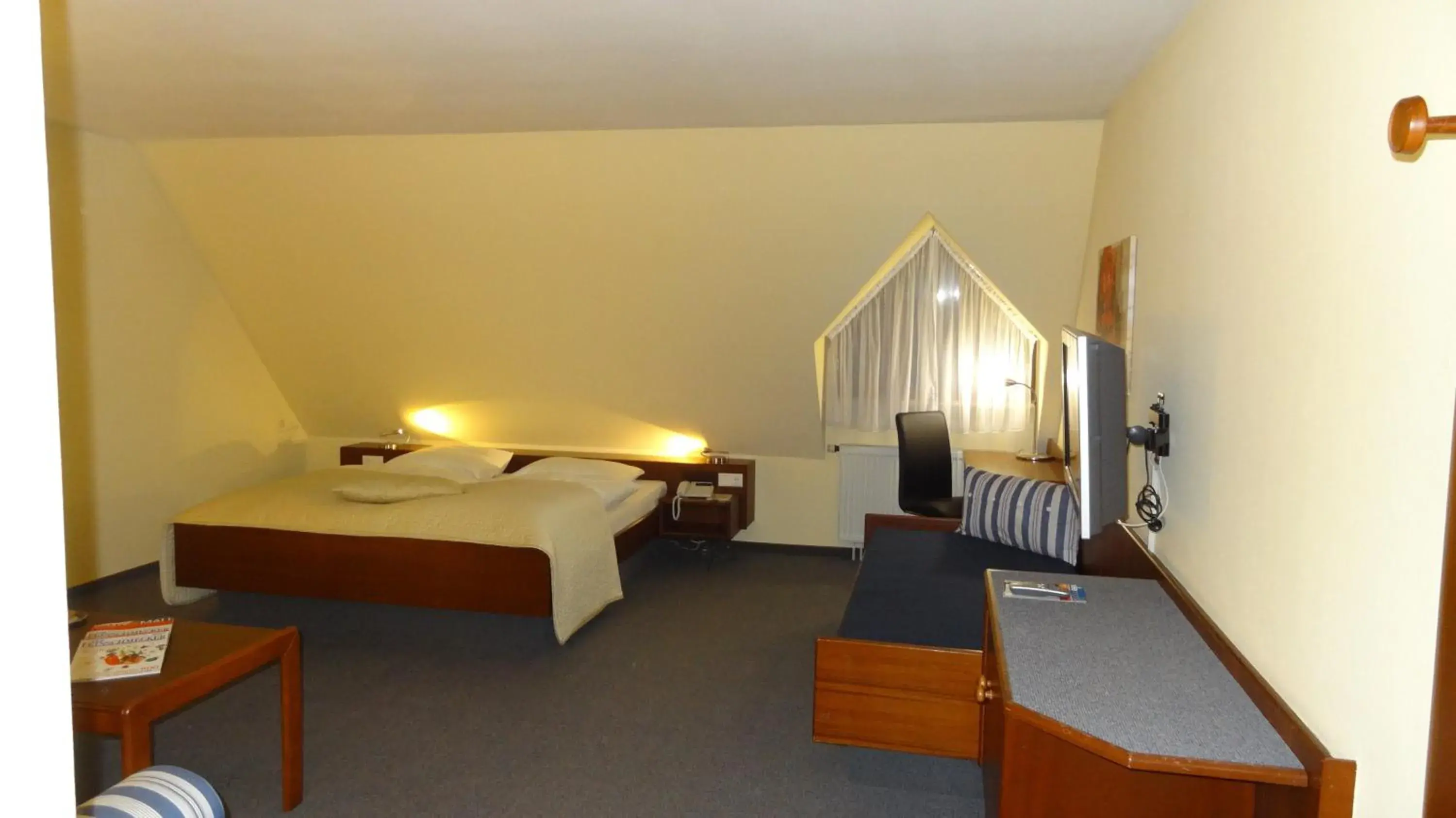 Triple Room - single occupancy in Landhaus Wolf - wir freuen uns Triple Room - single occupancy in Landhaus Wolf - wir freuen uns