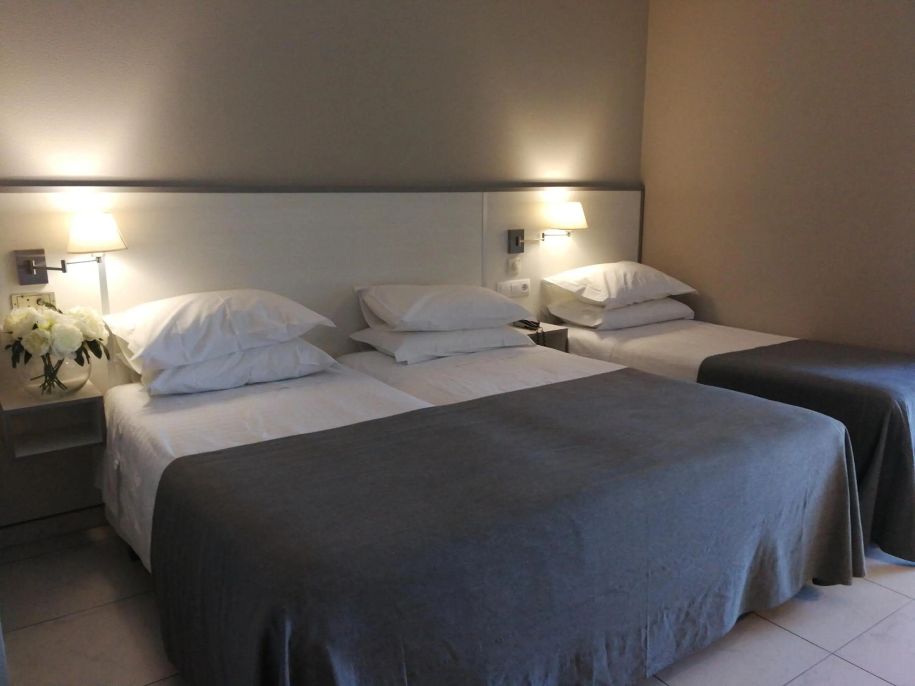 Bedroom, Bed in Hotel Ancora SANXENXO