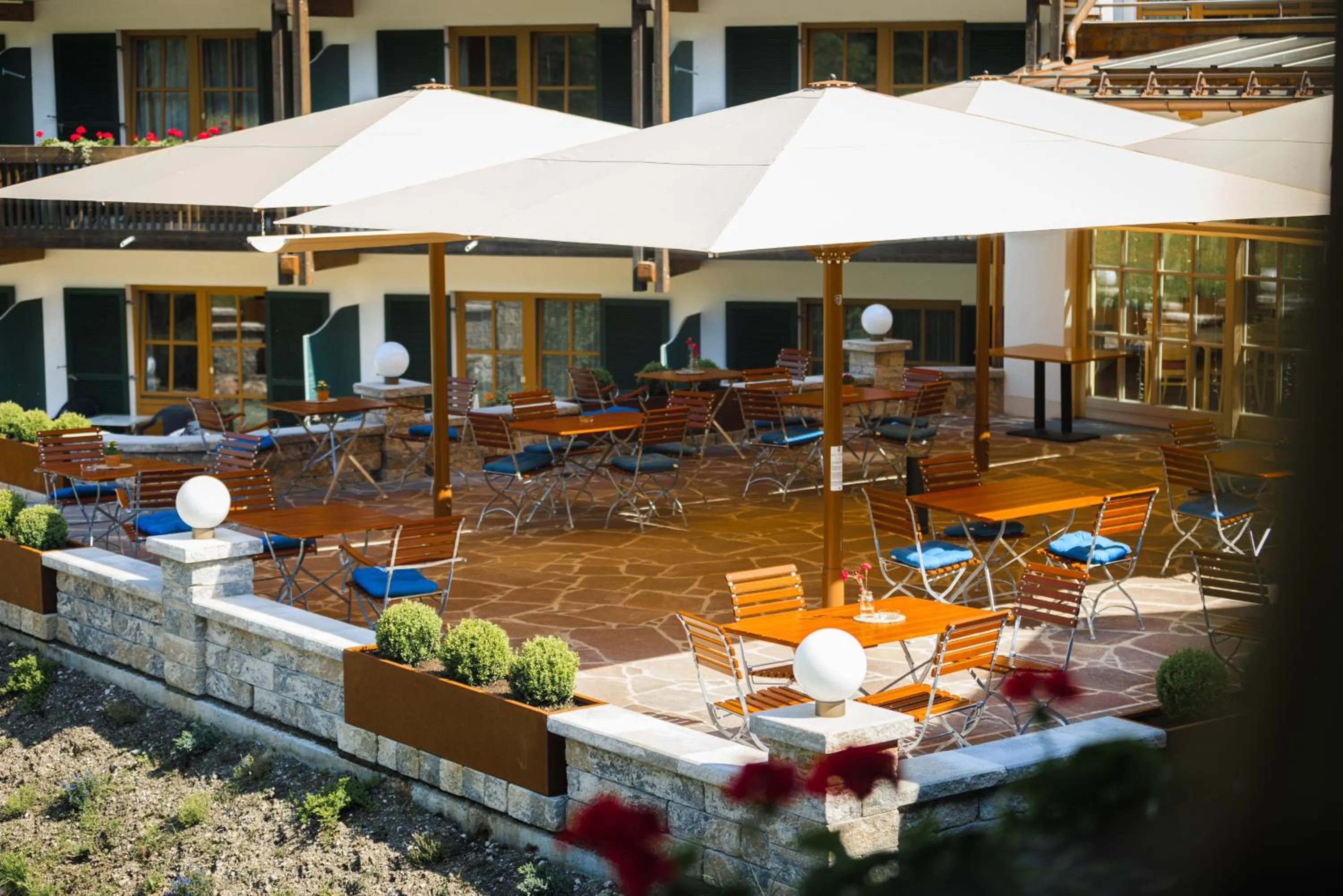 Restaurant/places to eat in Alphotel Ettal