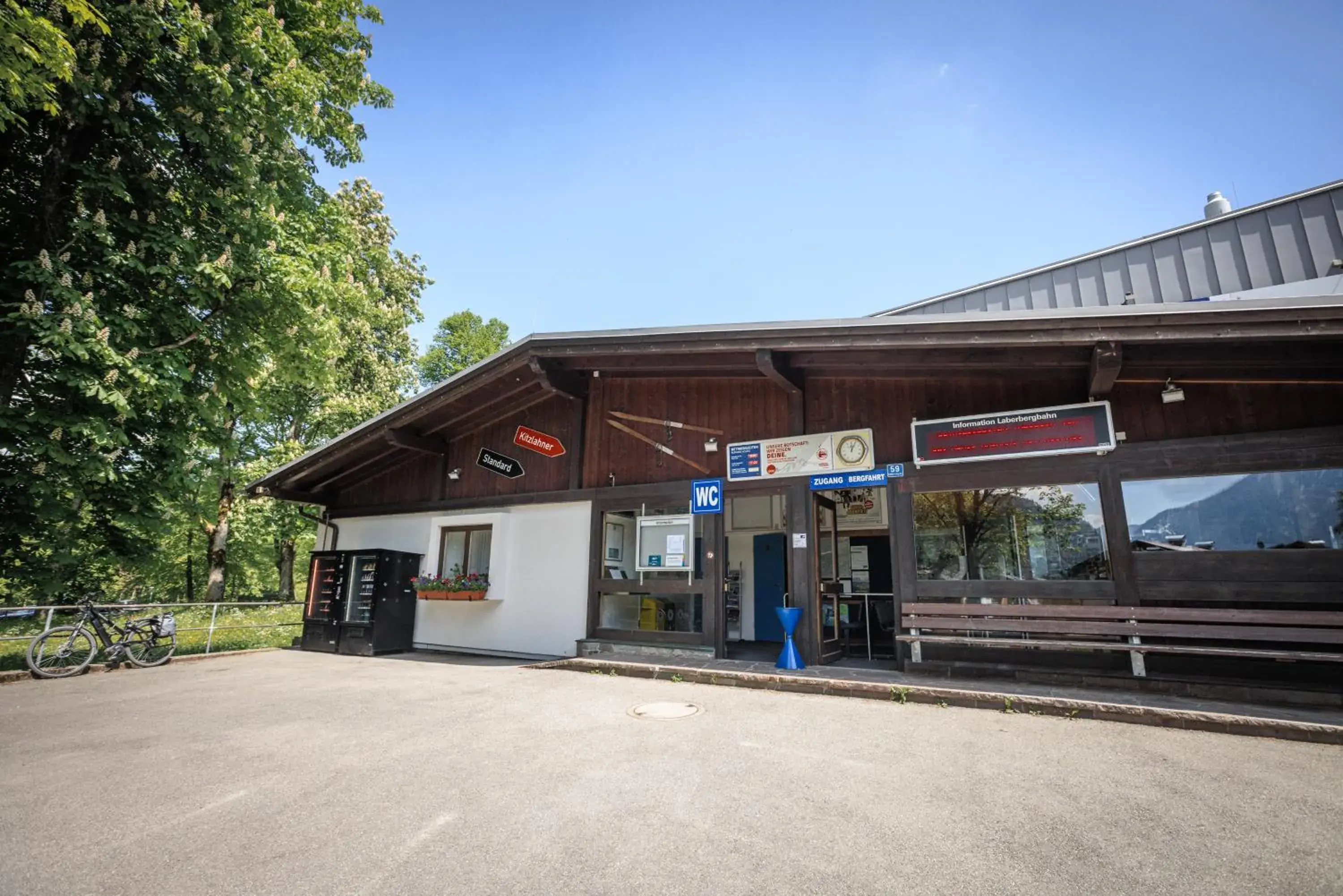 Nearby landmark, Property Building in Alphotel Ettal