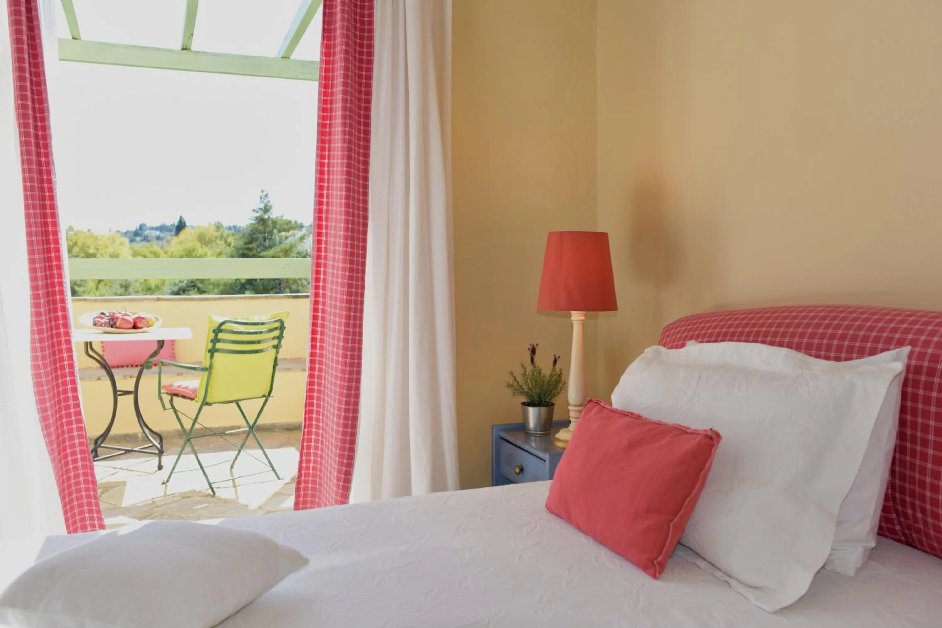 Balcony/Terrace, Bed in Isabella Country House