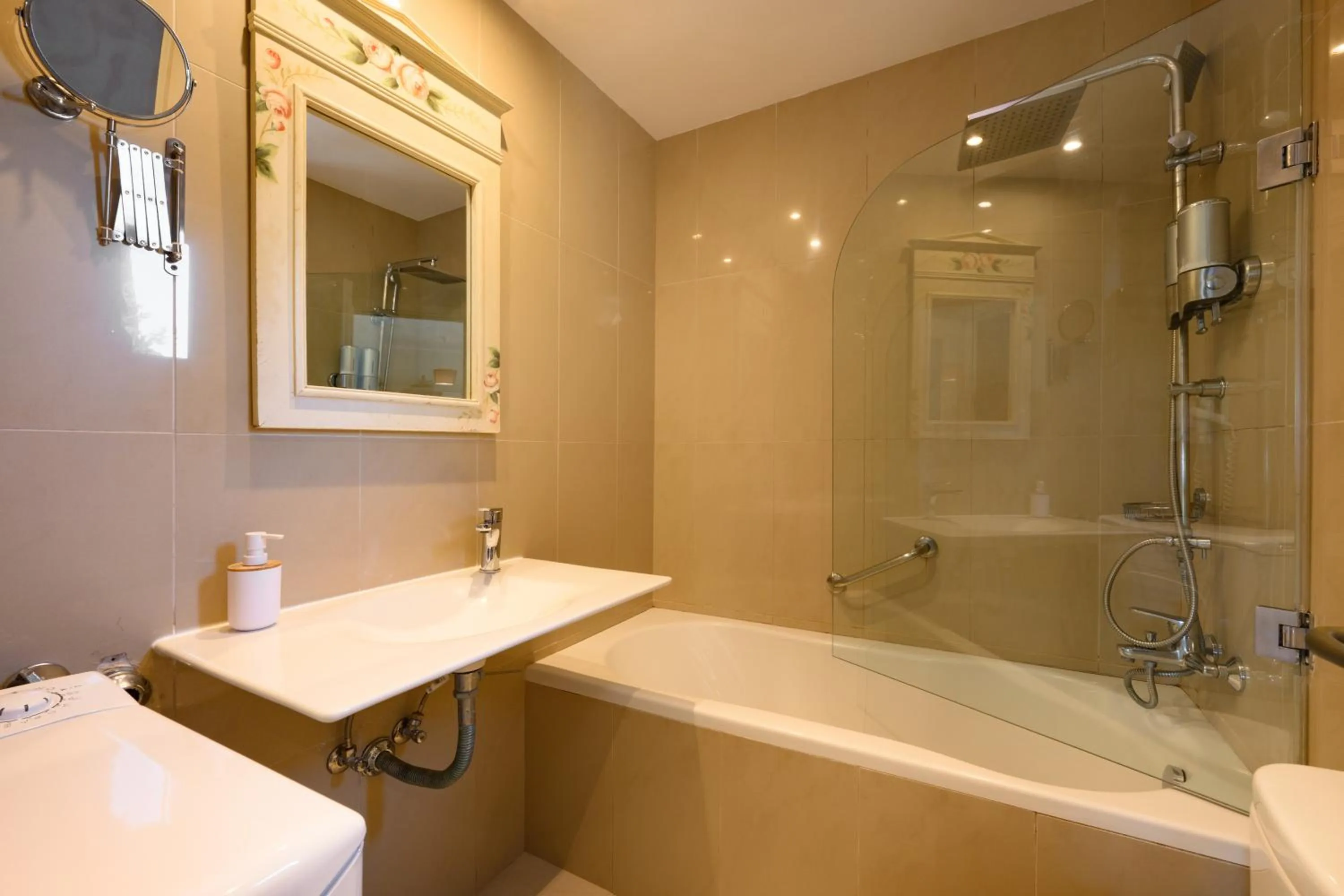 Bathroom in Isabella Country House