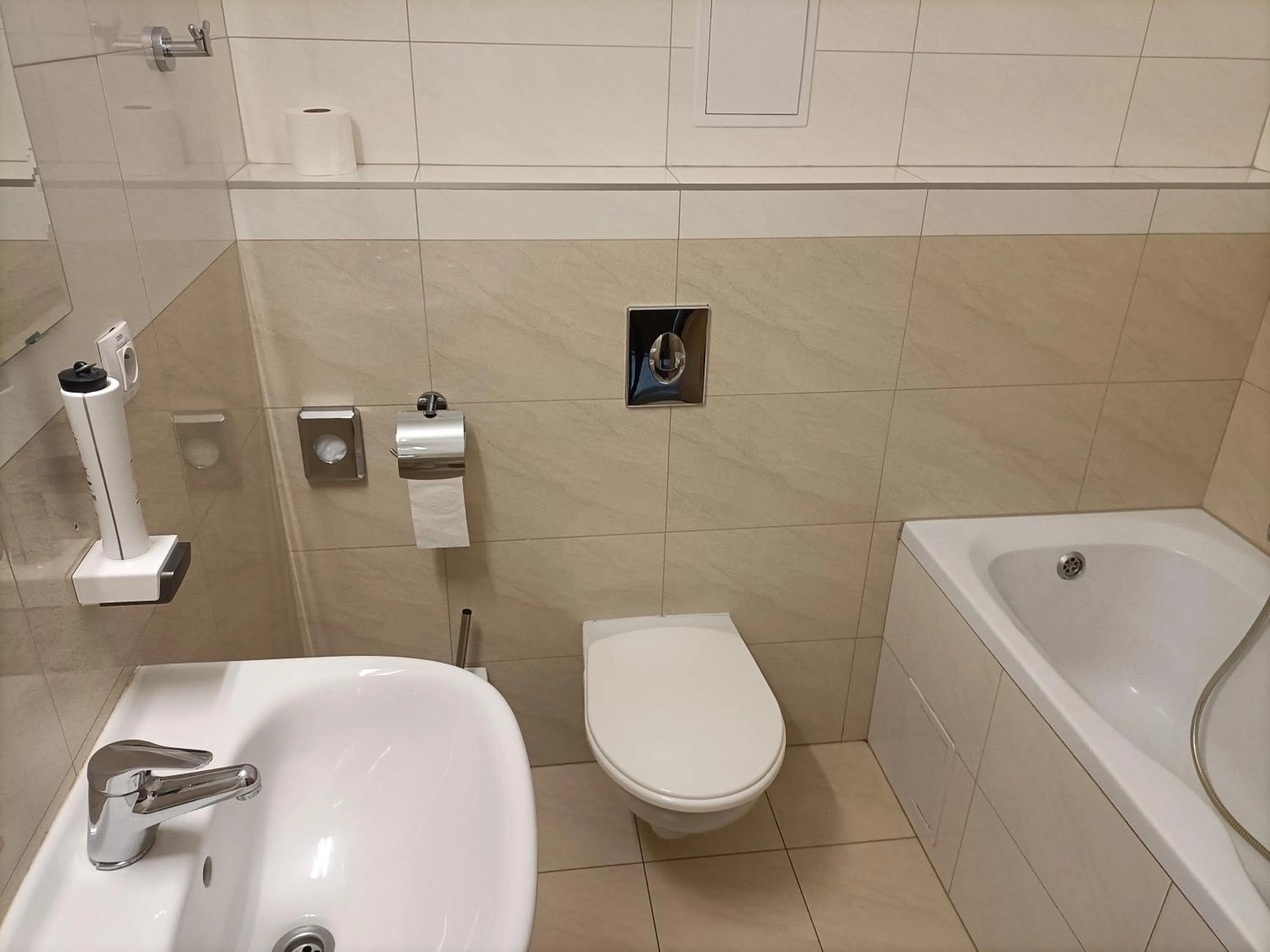 Bathroom in Hotel Eminent