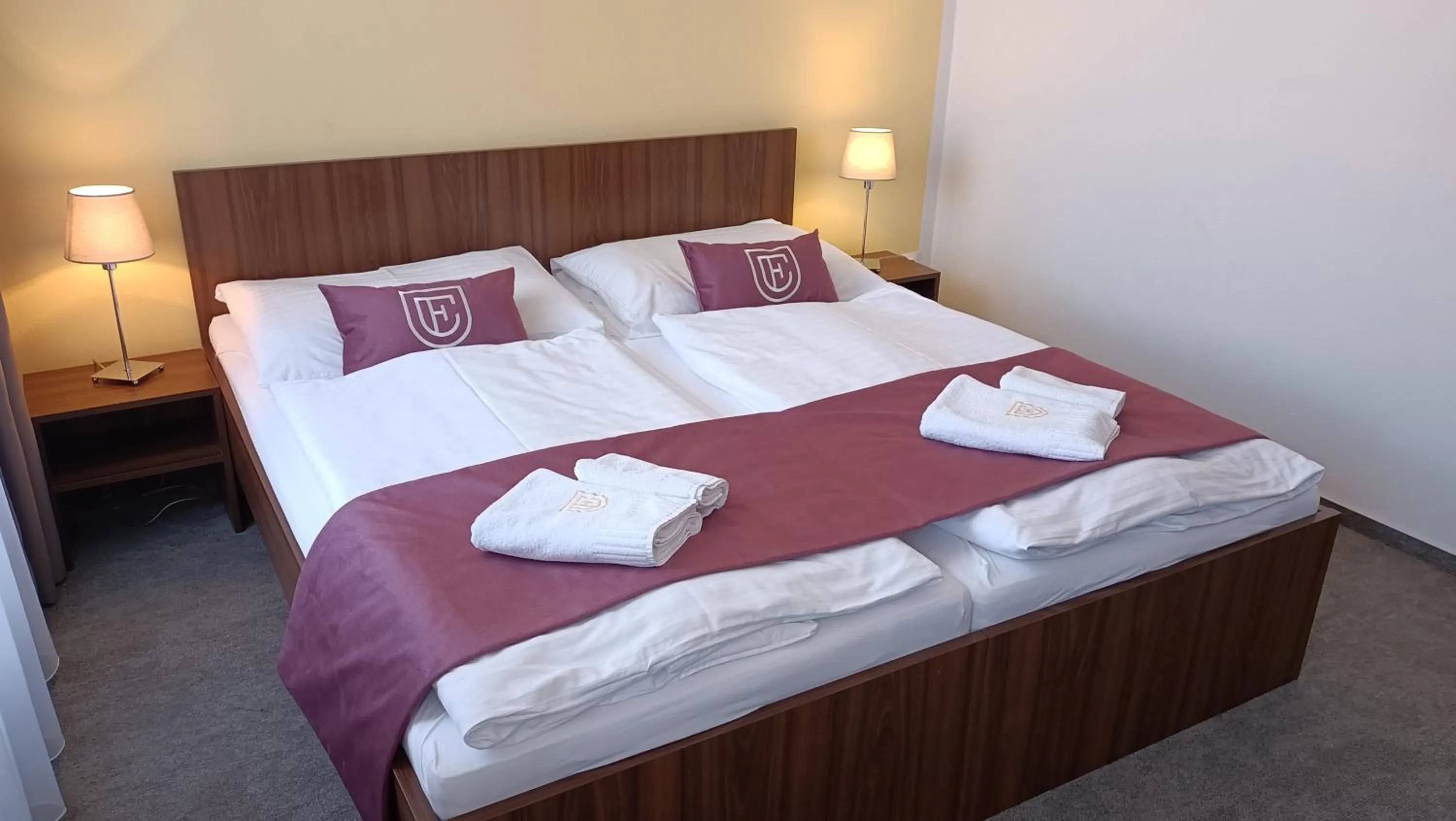 Bedroom, Bed in Hotel Eminent