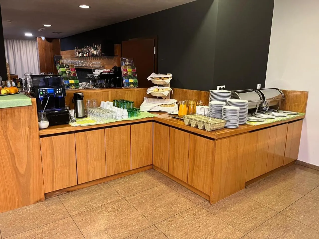 Breakfast in Hotel Eminent