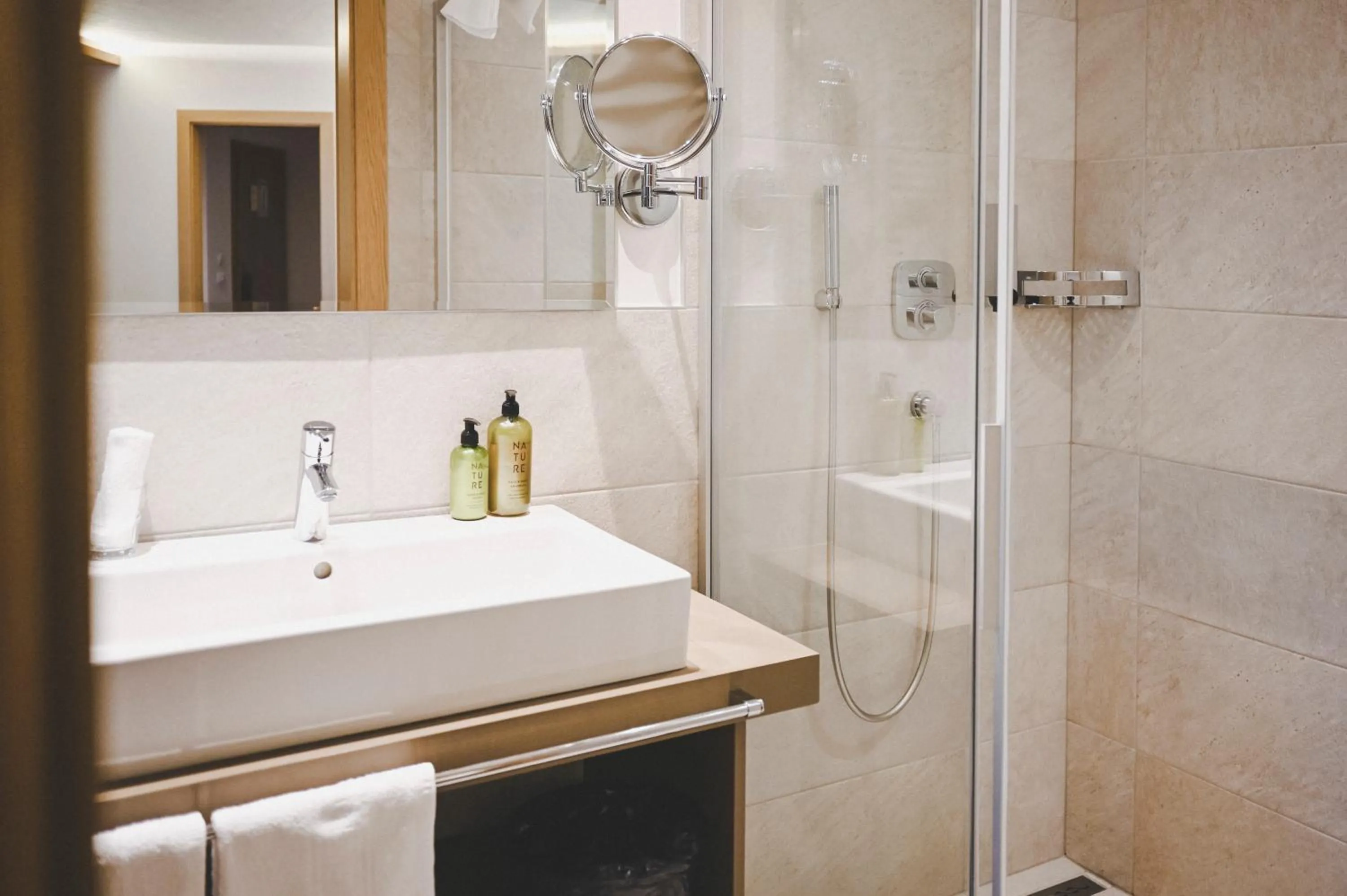 Bathroom in Wiesenhof Gardenresort