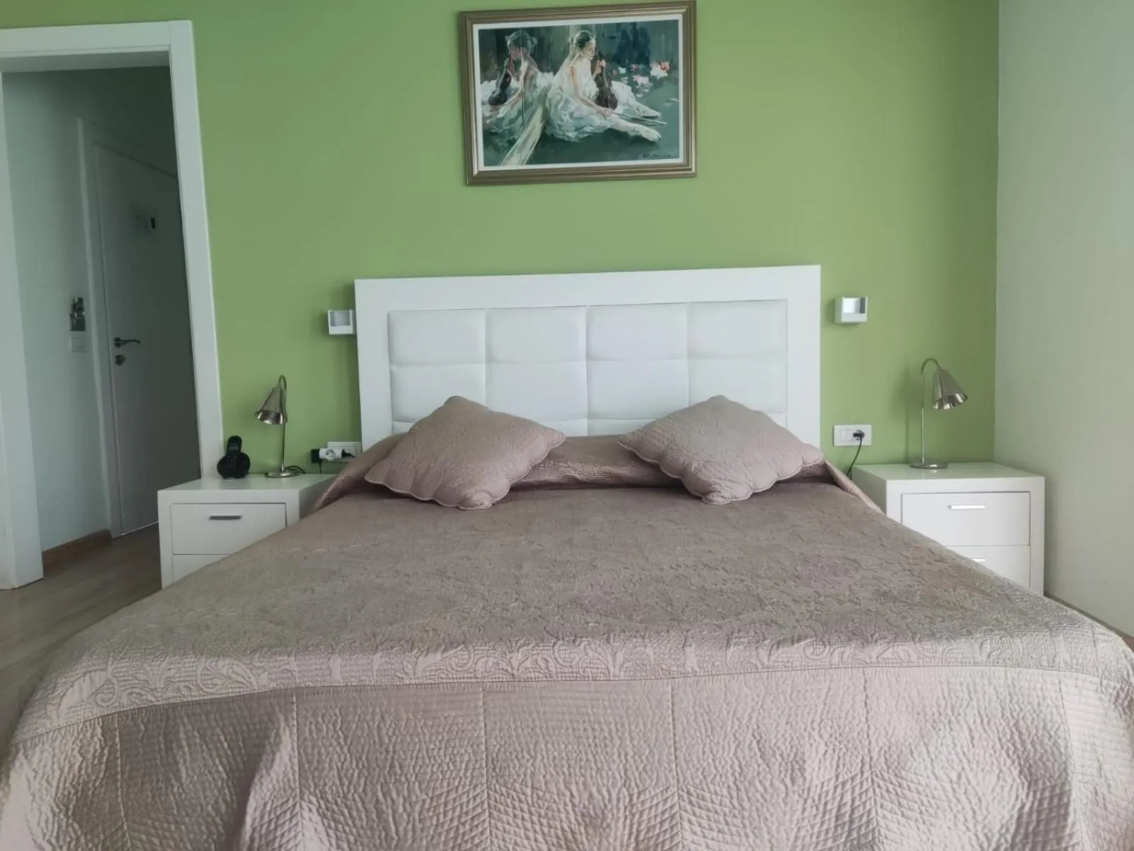 Photo of the whole room, Bed in Hotel & Restaurant White City