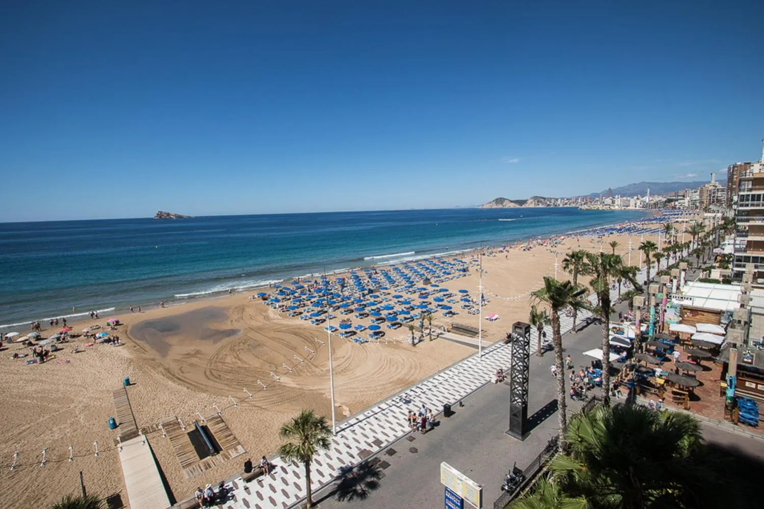 Day in Apartamentos Torre Yago