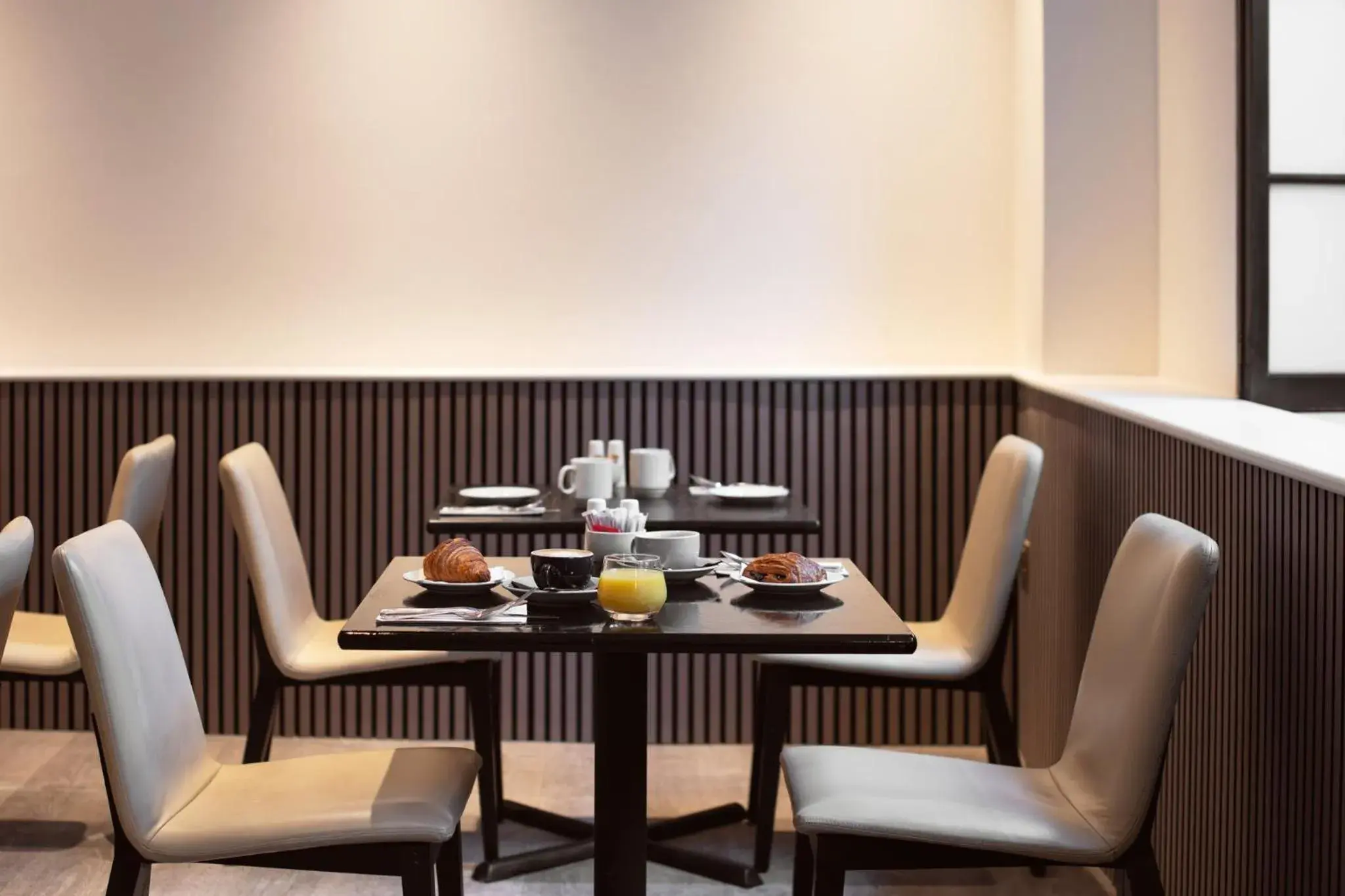 Restaurant/places to eat in The Welbeck Hotel by IHG Restaurant/places to eat in The Welbeck Hotel by IHG