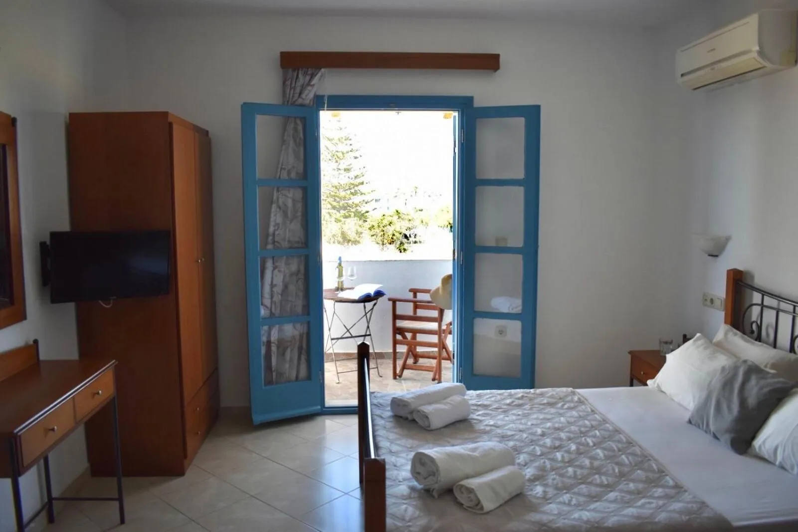 Bed in Asterias Studios