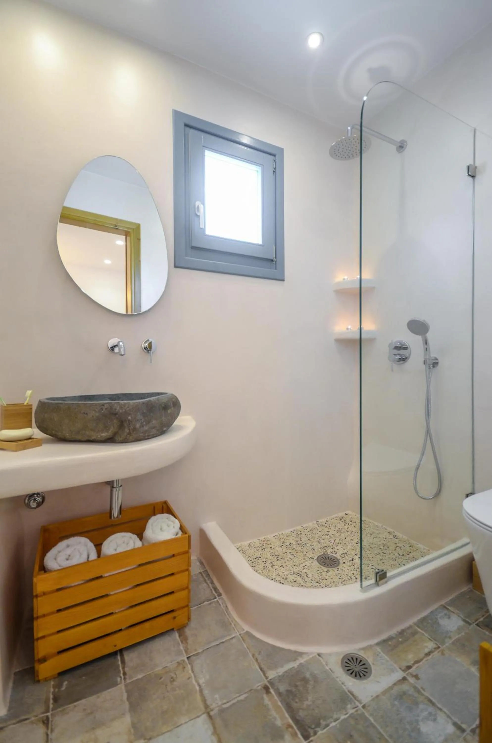 Shower in Asterias Studios