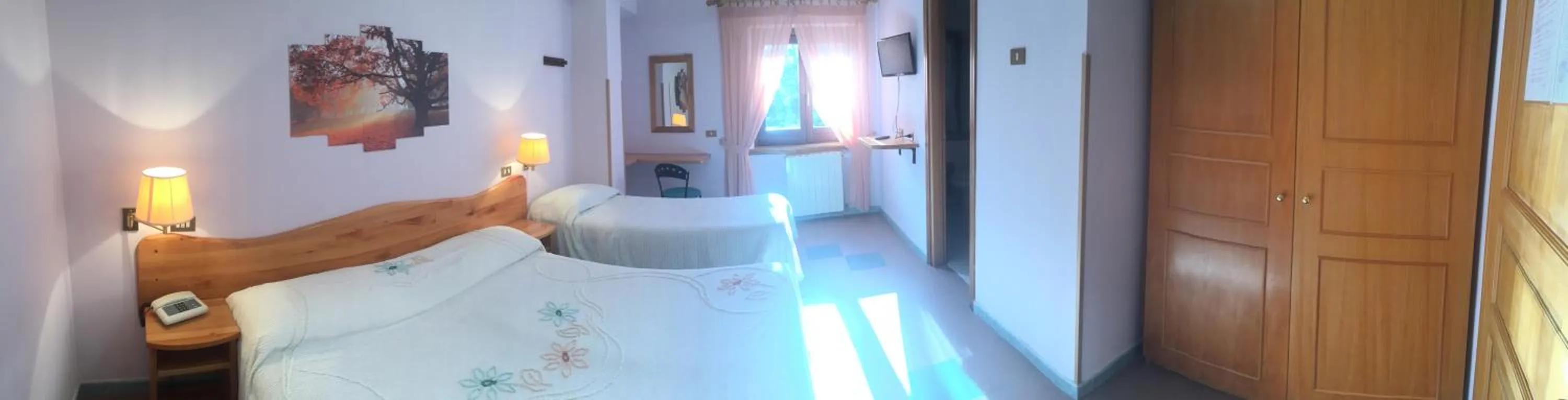 Bed in hotel lo sciatore