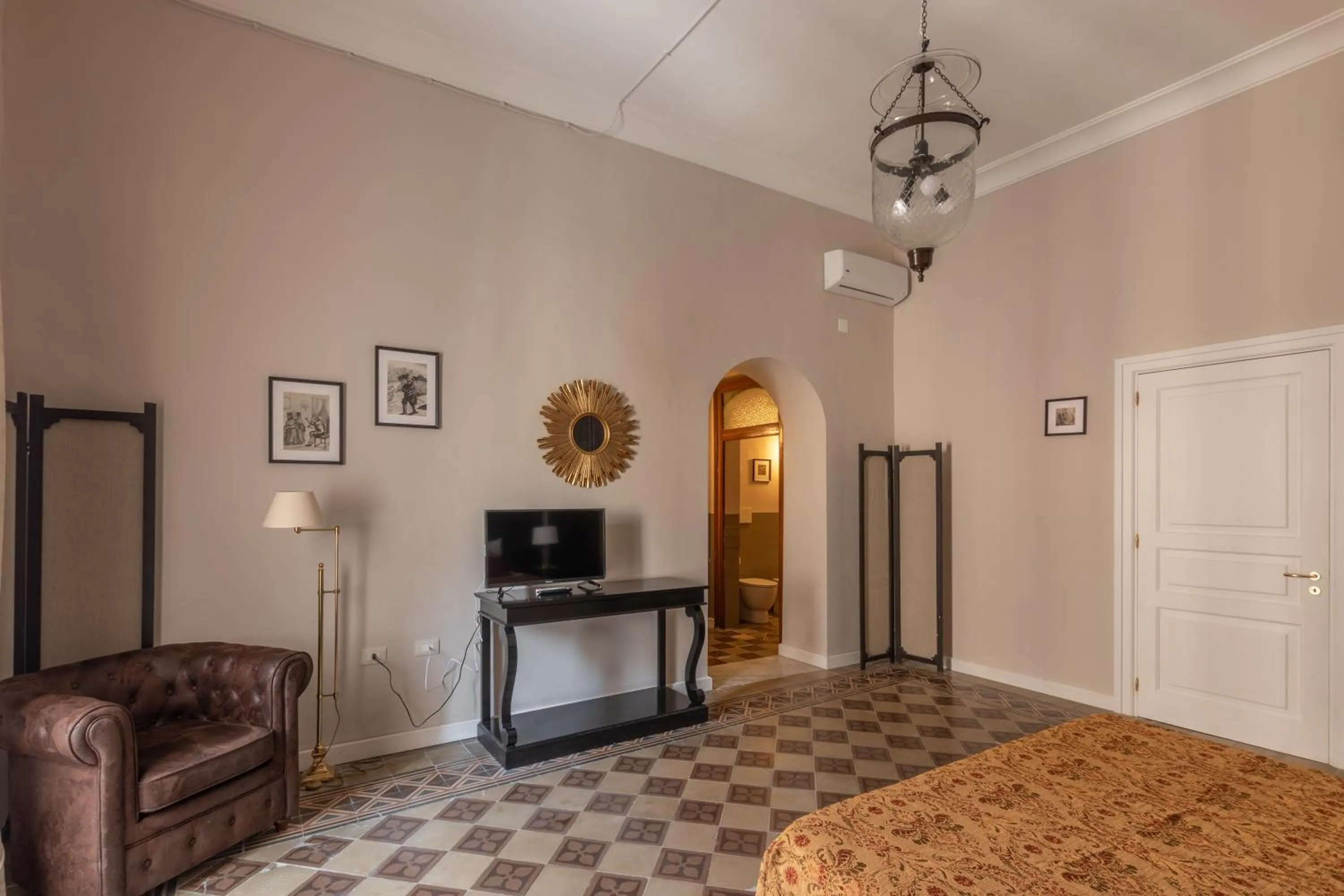 Photo of the whole room, Bed in Donna Maddalena