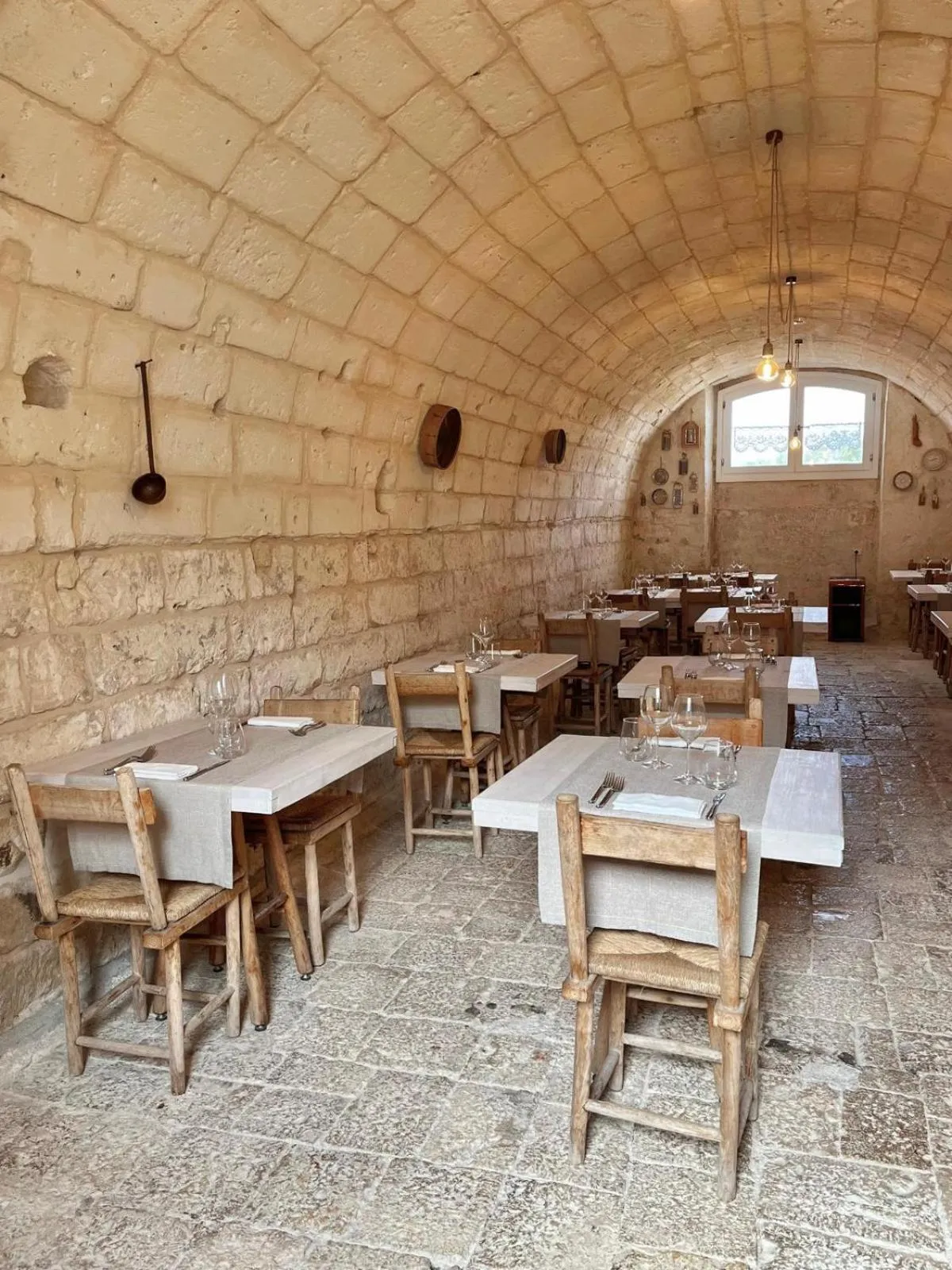 Restaurant/places to eat in Masseria Rauccio