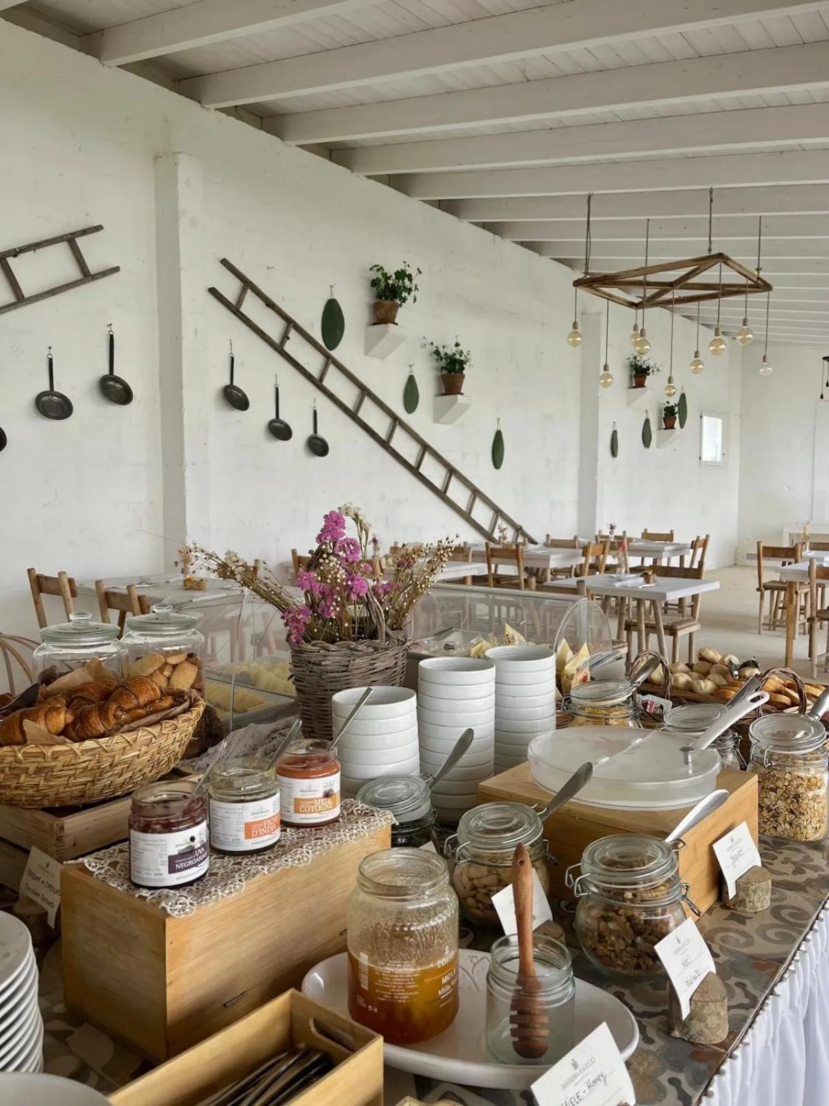 Buffet breakfast in Masseria Rauccio