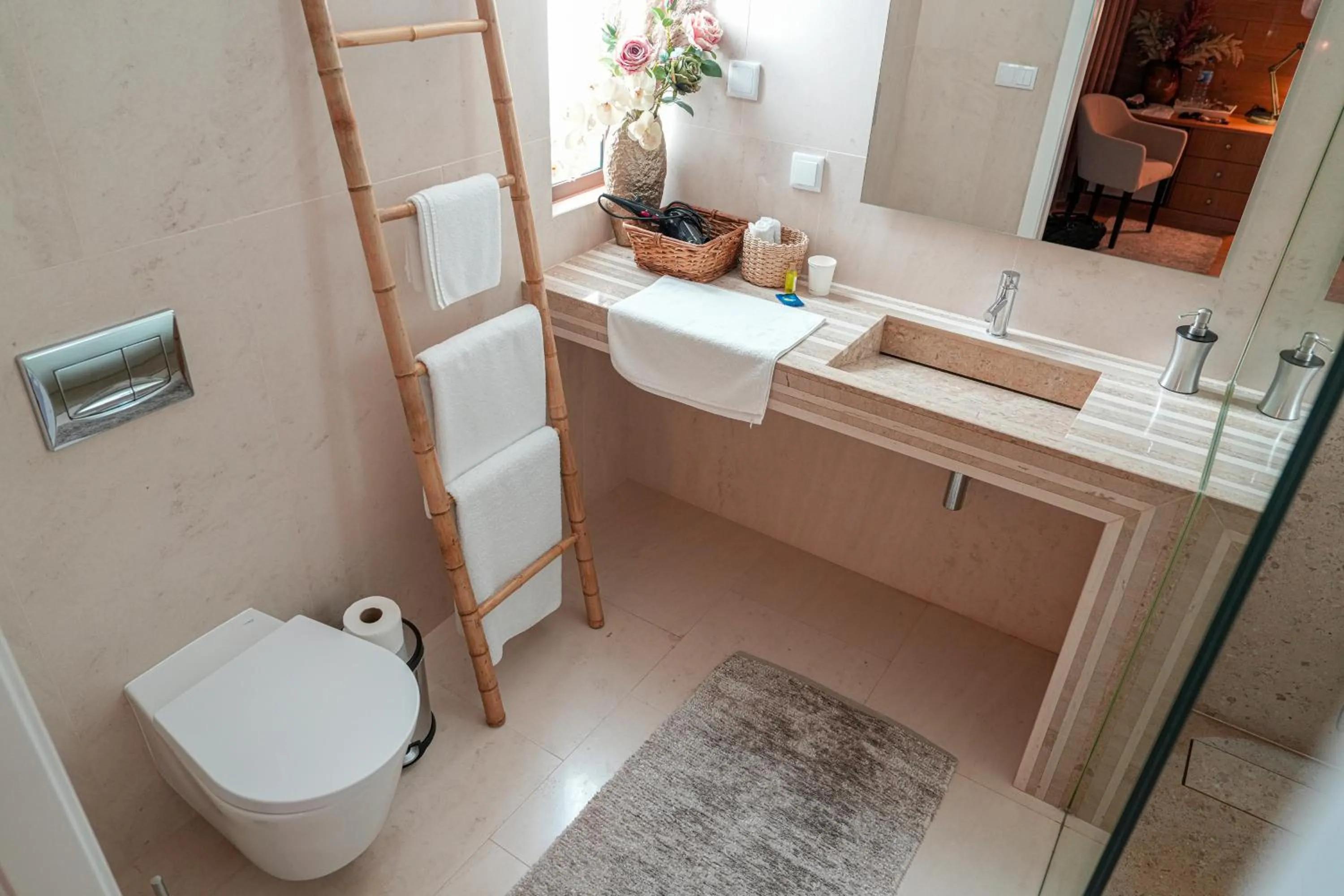 Bathroom in Rito Hall da Serra