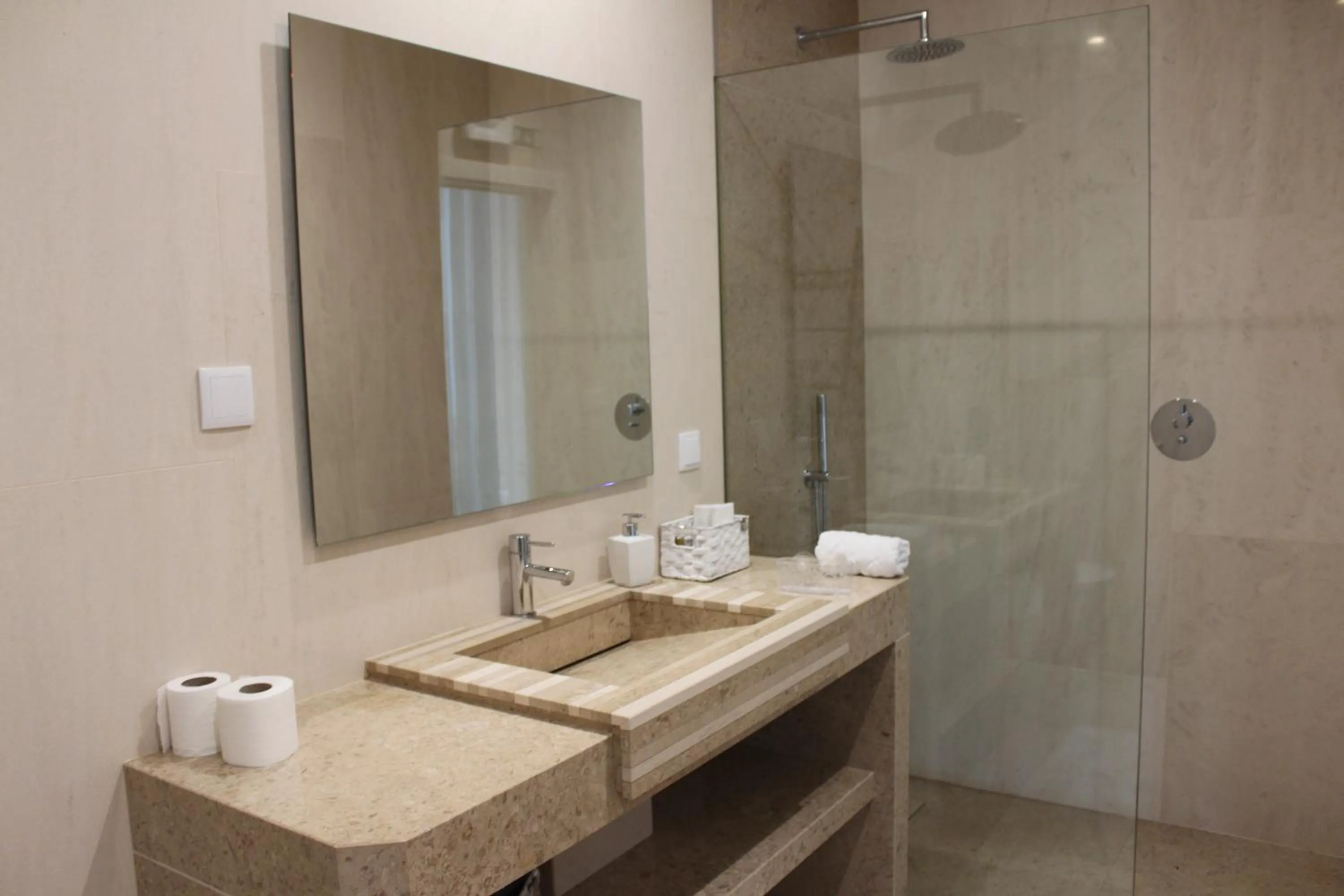 Bathroom in Rito Hall da Serra