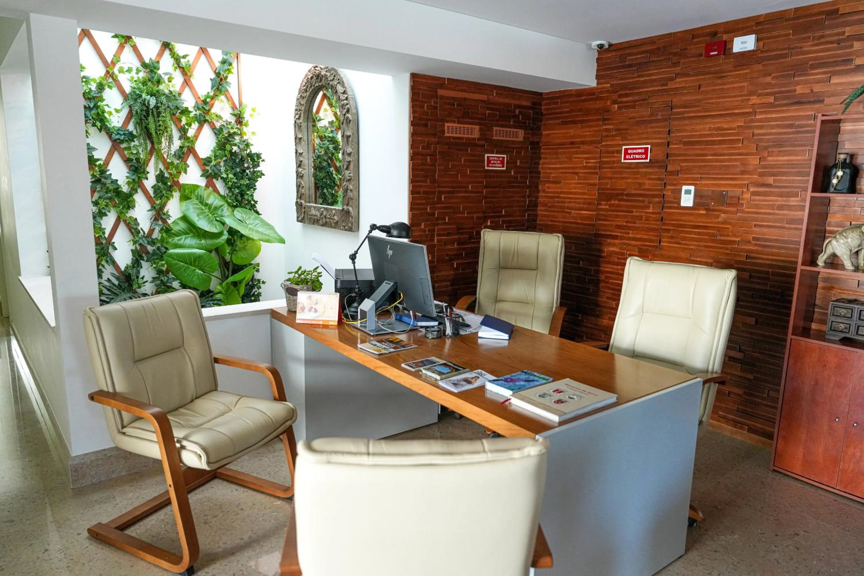 Lobby or reception in Rito Hall da Serra