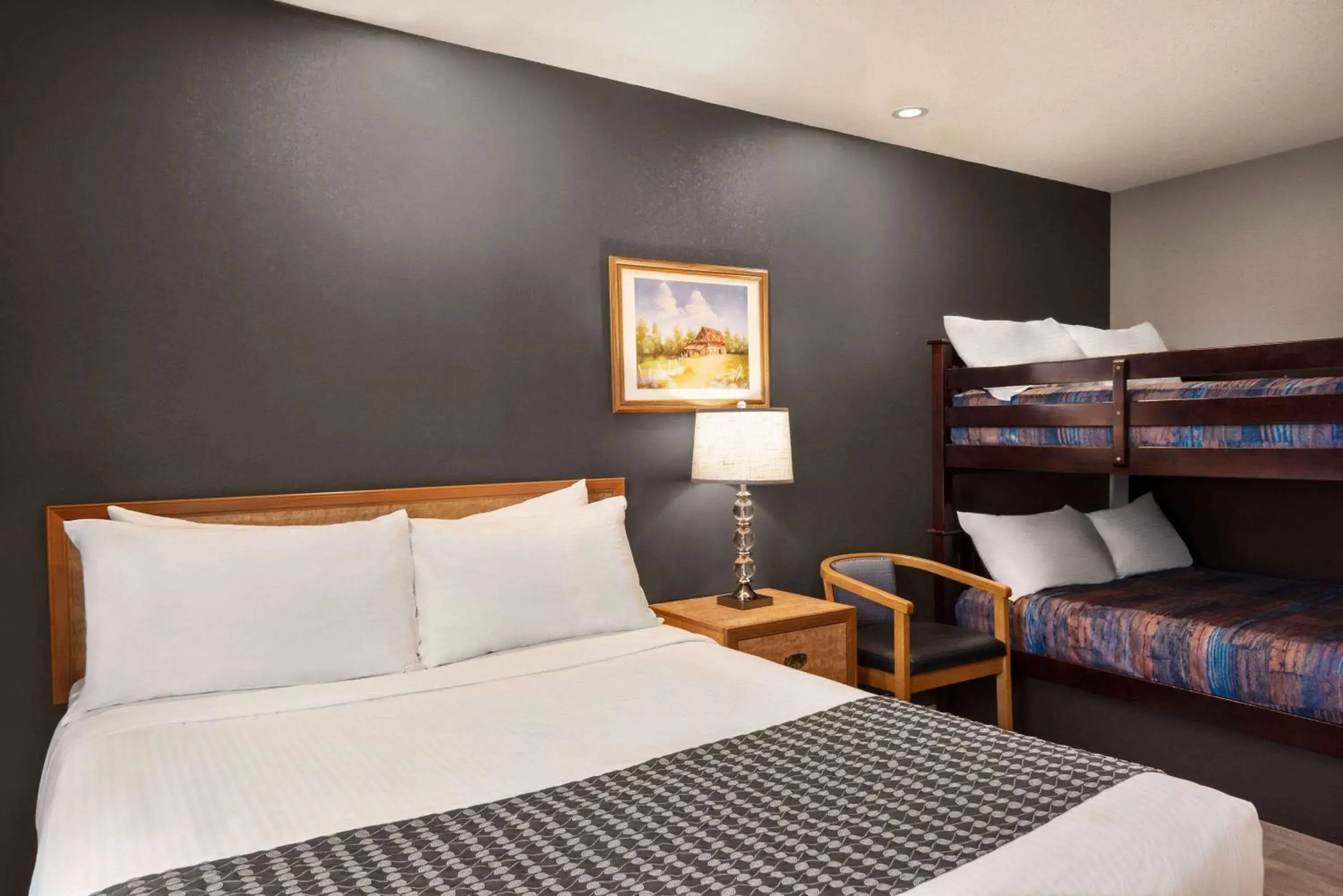 Bed in Travelodge by Wyndham Brandon Bed in Travelodge by Wyndham Brandon