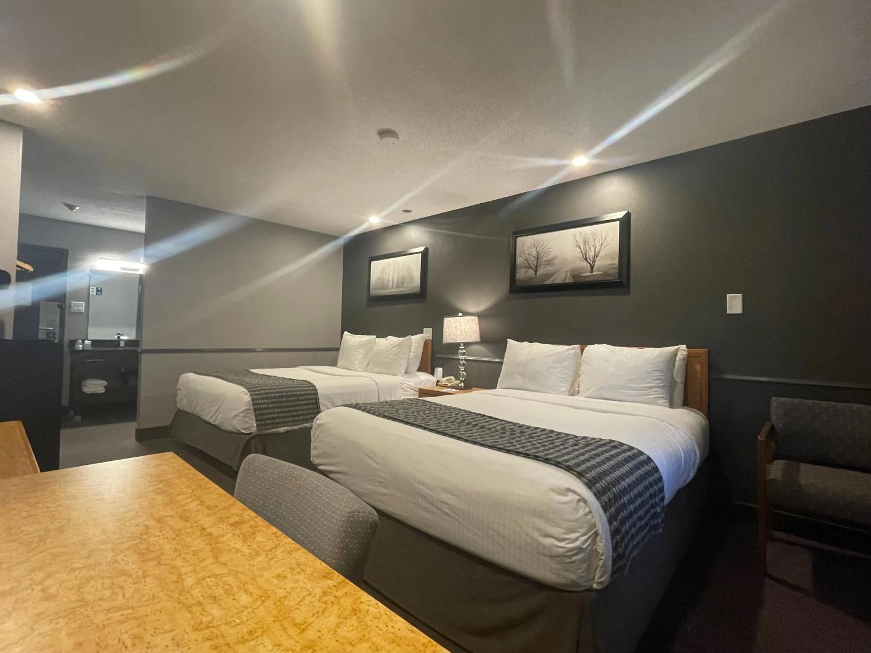 Bed in Travelodge by Wyndham Brandon