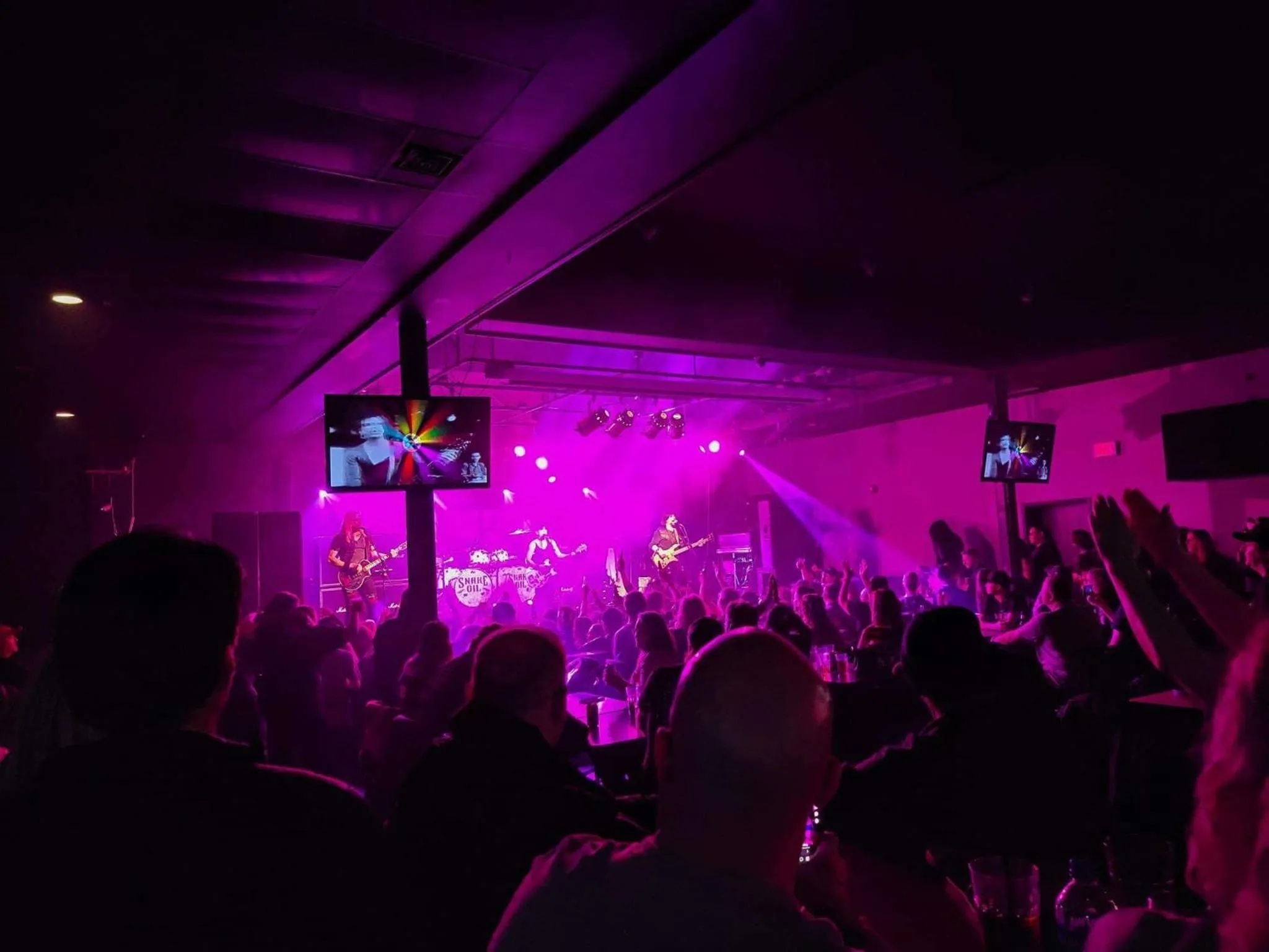 Lounge or bar in Travelodge by Wyndham Brandon