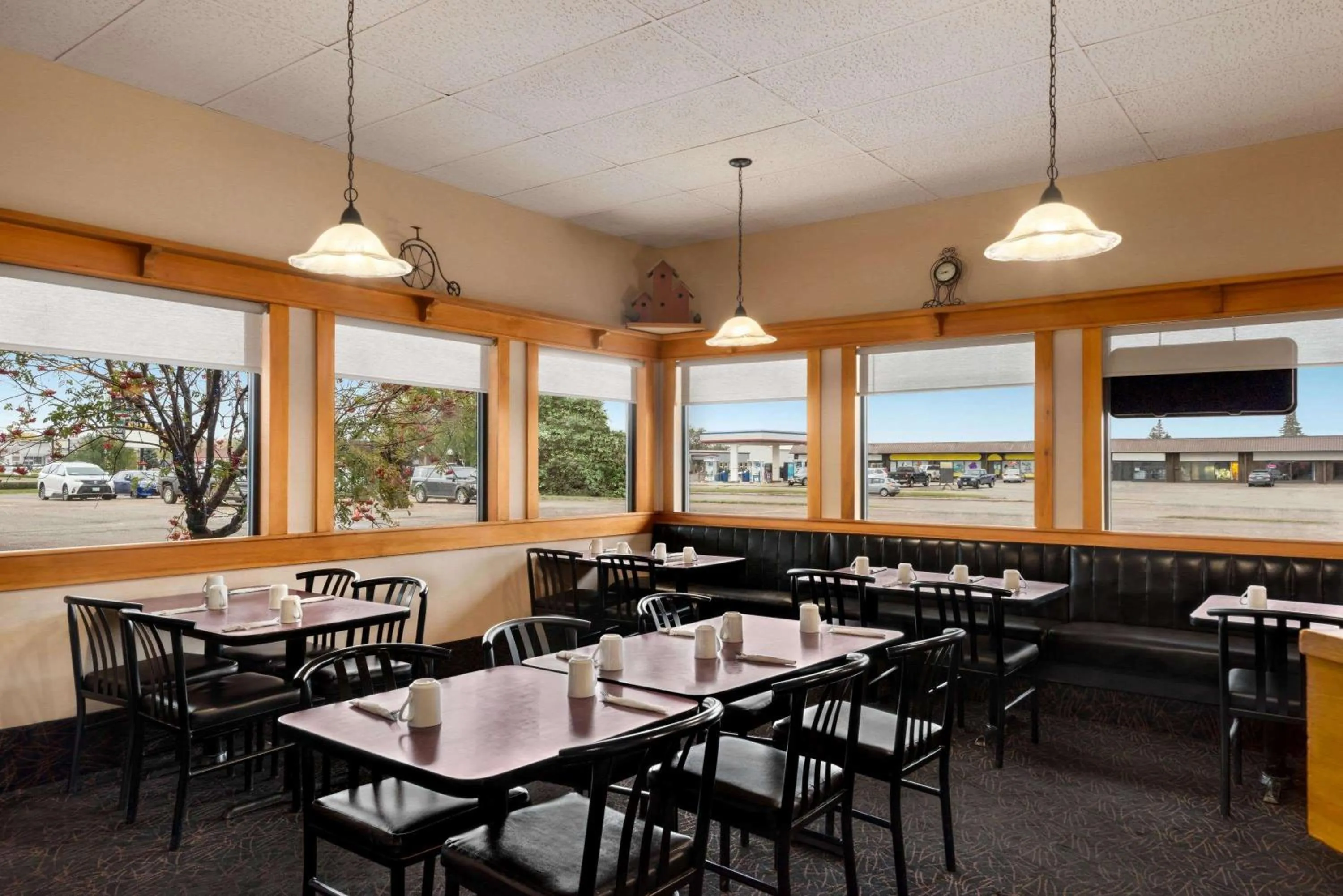 Restaurant/places to eat in Travelodge by Wyndham Brandon