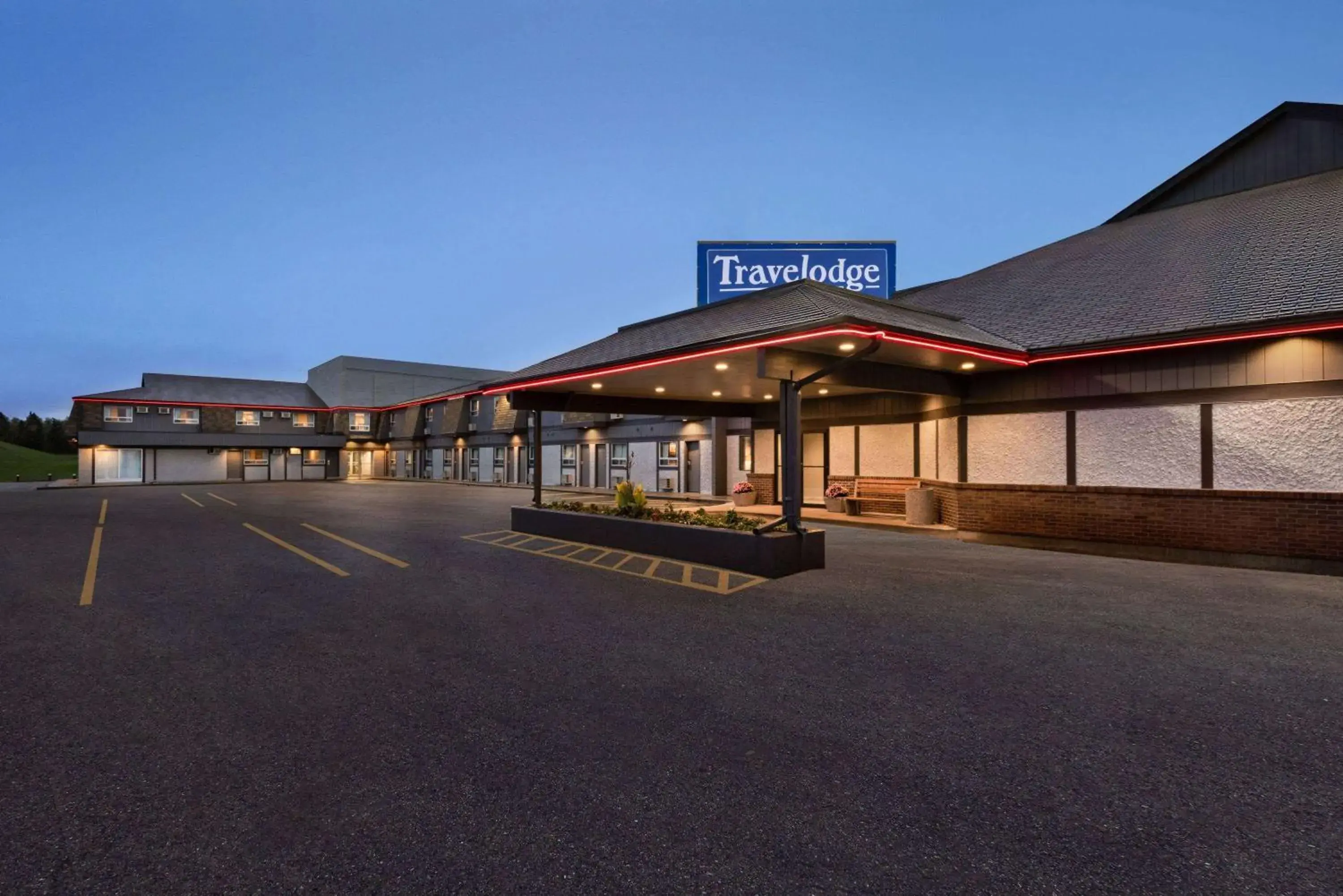 Property building in Travelodge by Wyndham Brandon Property building in Travelodge by Wyndham Brandon